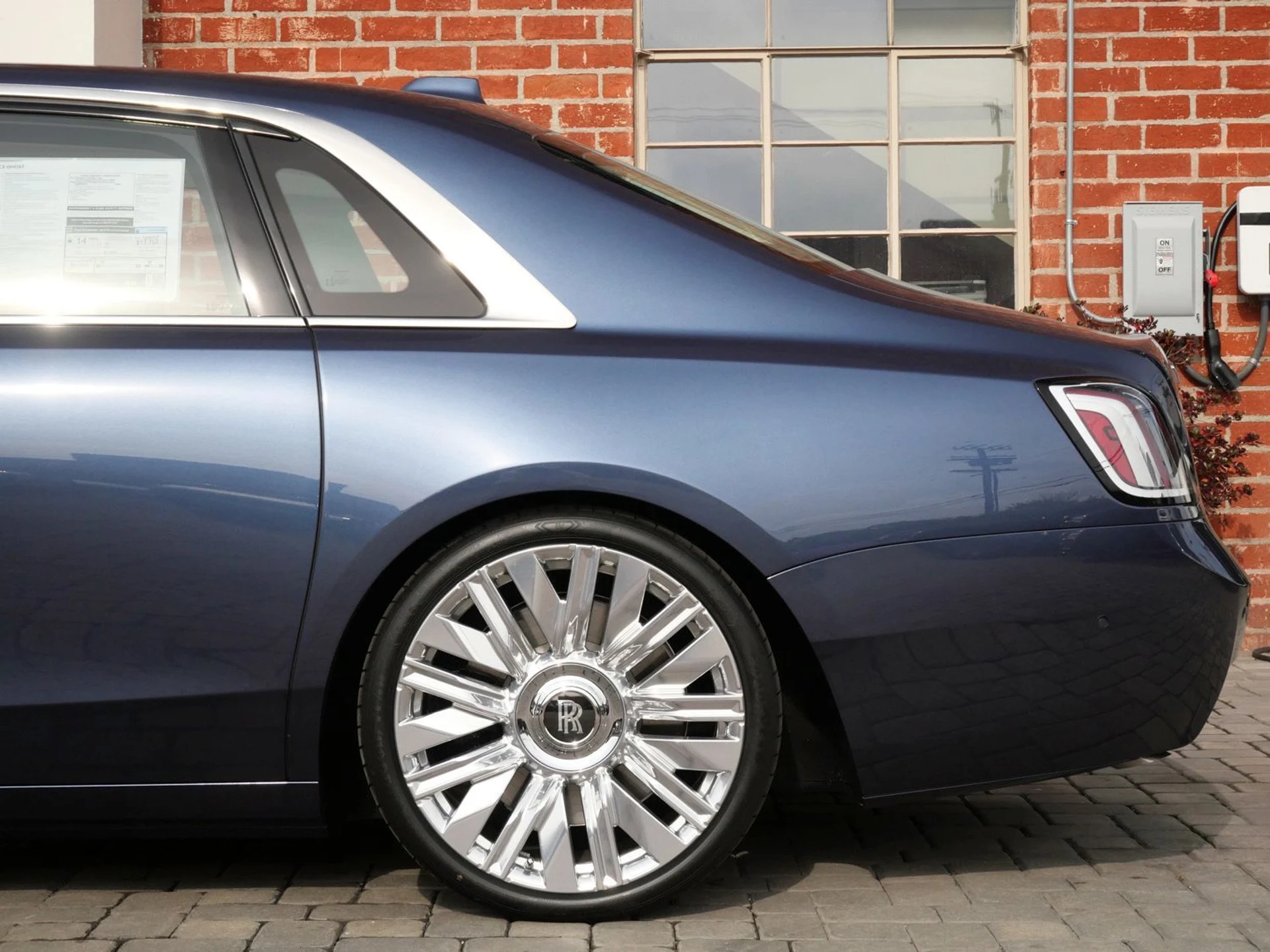 mph021_622373047_448091c54cd0050a4582b34fdc65978ax_dbdf1d0b67