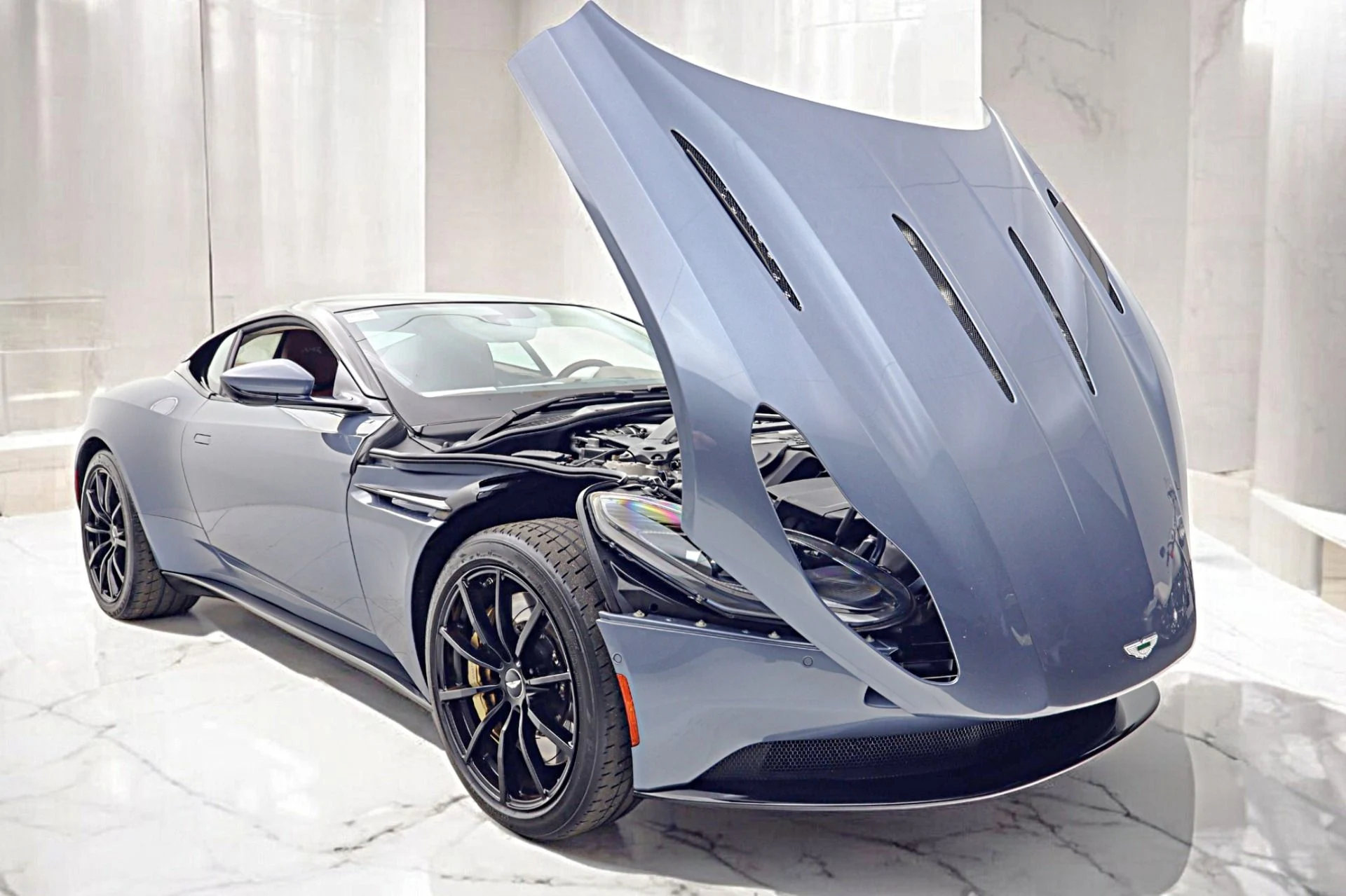 mph021_624418192_Used_2020_Aston_Martin_DB_11_AMR_0274f401cf
