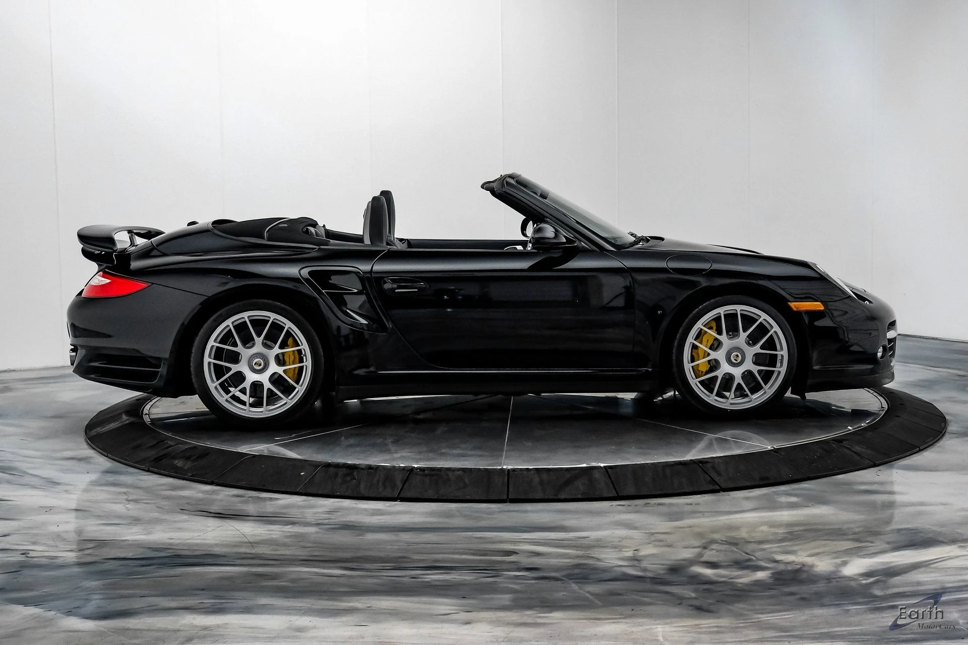 mph021_632676287_6e941d0678051258ff24b9b5cbd16802x_ba2a6ded35