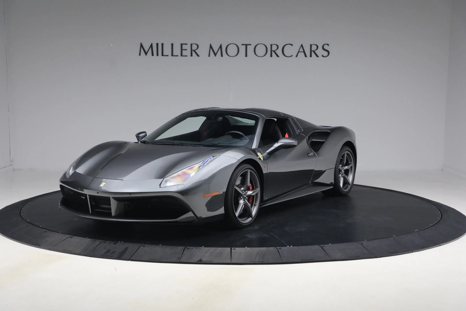 mph021_634717284_Used_2018_Ferrari_488_Spider_1774552215_d192e73a31