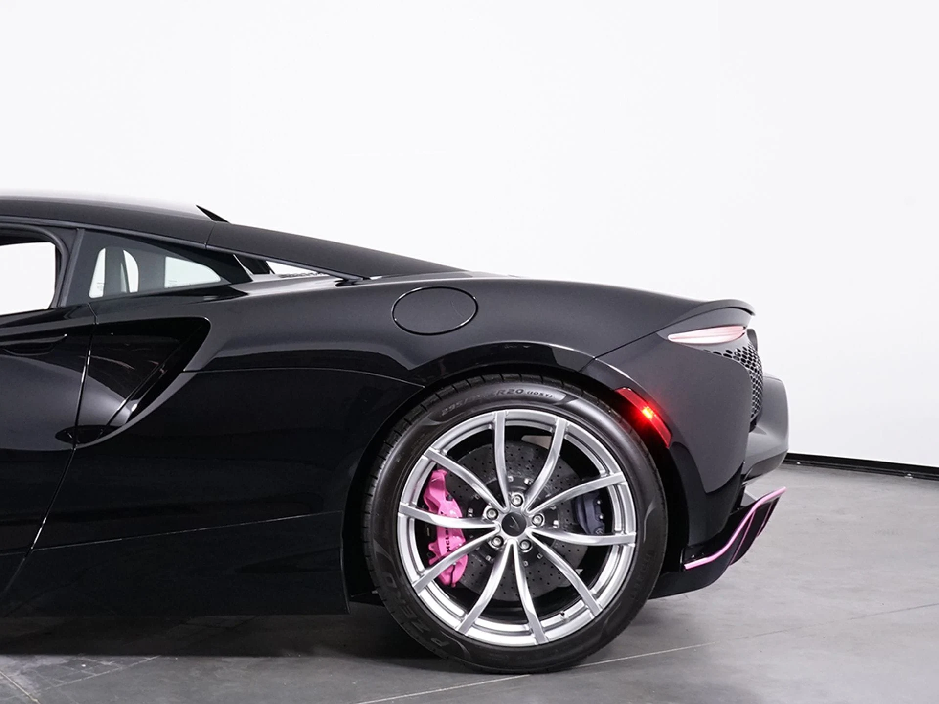 mph021_637037832_15e52f4bef923f37933d0ab9544a5ca4x_063eec367d