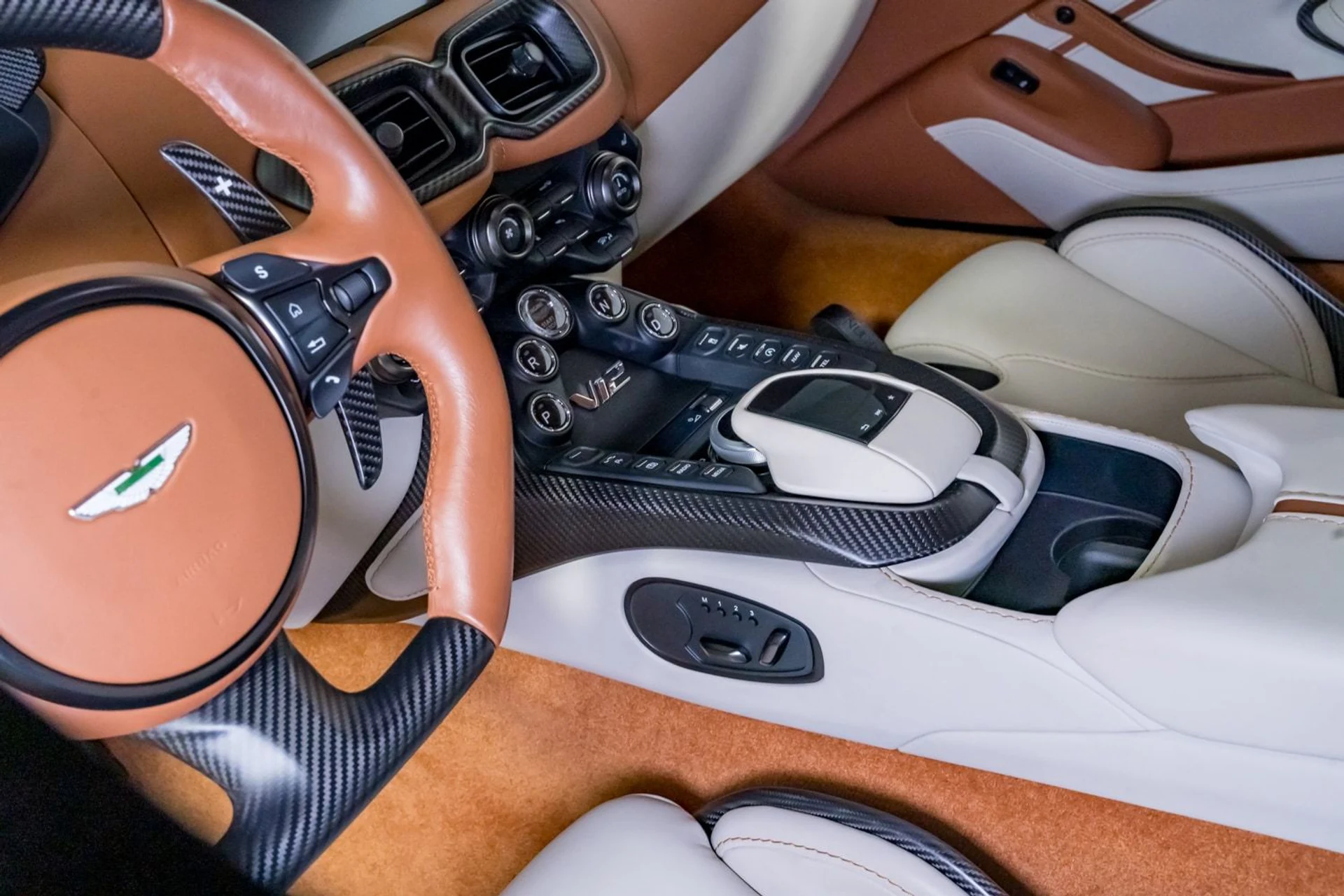 mph021_64176612_02a488da8e2e494f9e7fef528e45354f_0ba5d9d087