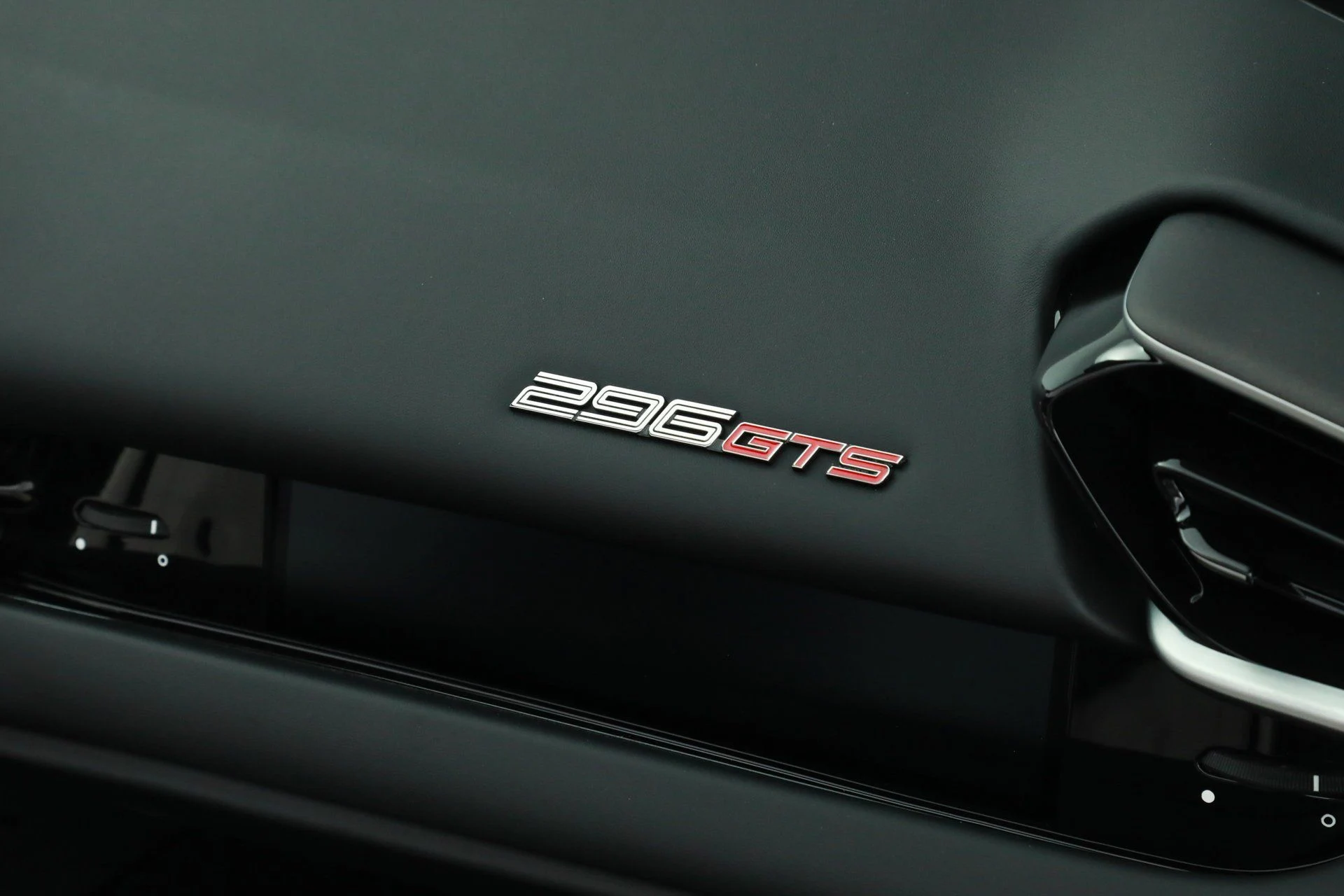 mph021_642158212_9290c814a98c7f7db198d75af3796ff8_b98e0b67cd