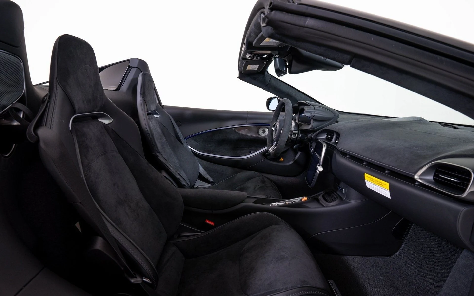 mph021_642340451_b1dcac5dad4c13f14e8380adb98c08bcx_700485fa60