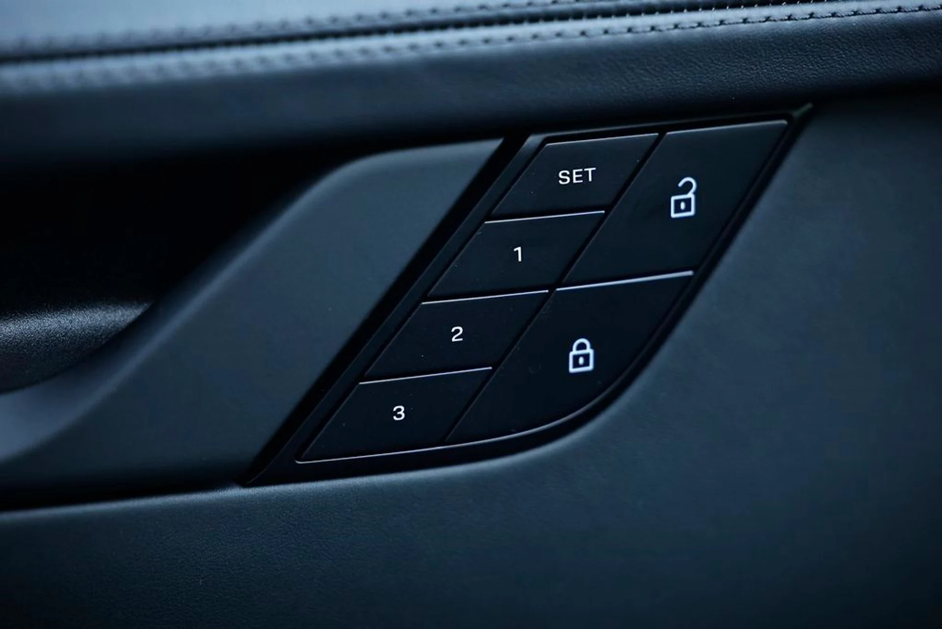 mph021_643350791_1d5b9f16b3ee3b5b13f9fa7b5ead2dcd_3f61e8b056