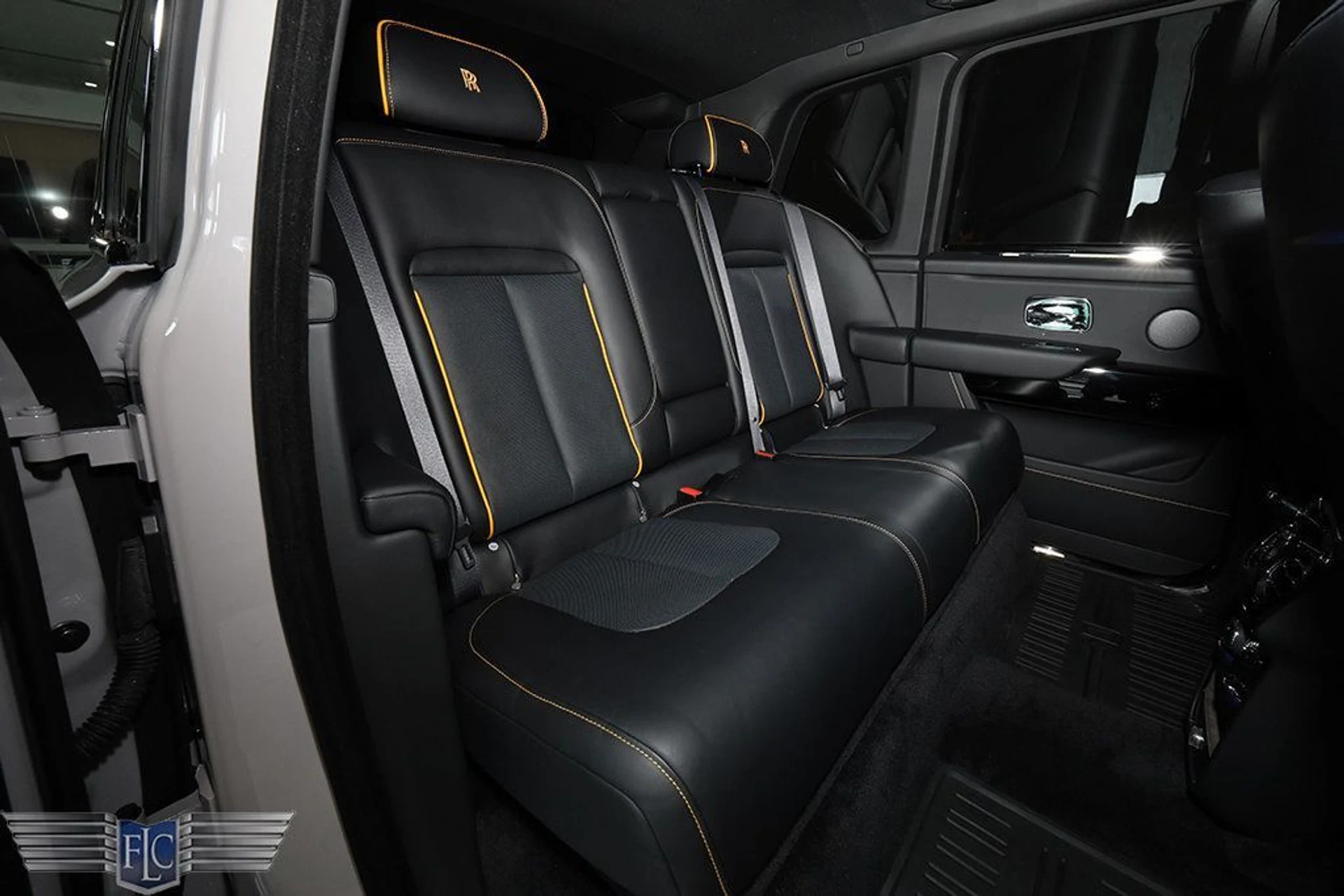 mph021_643518109_used_2024_rolls_royce_cullinan_blackbadgesportutility_9689_22957854_22_1024_ec78139e19