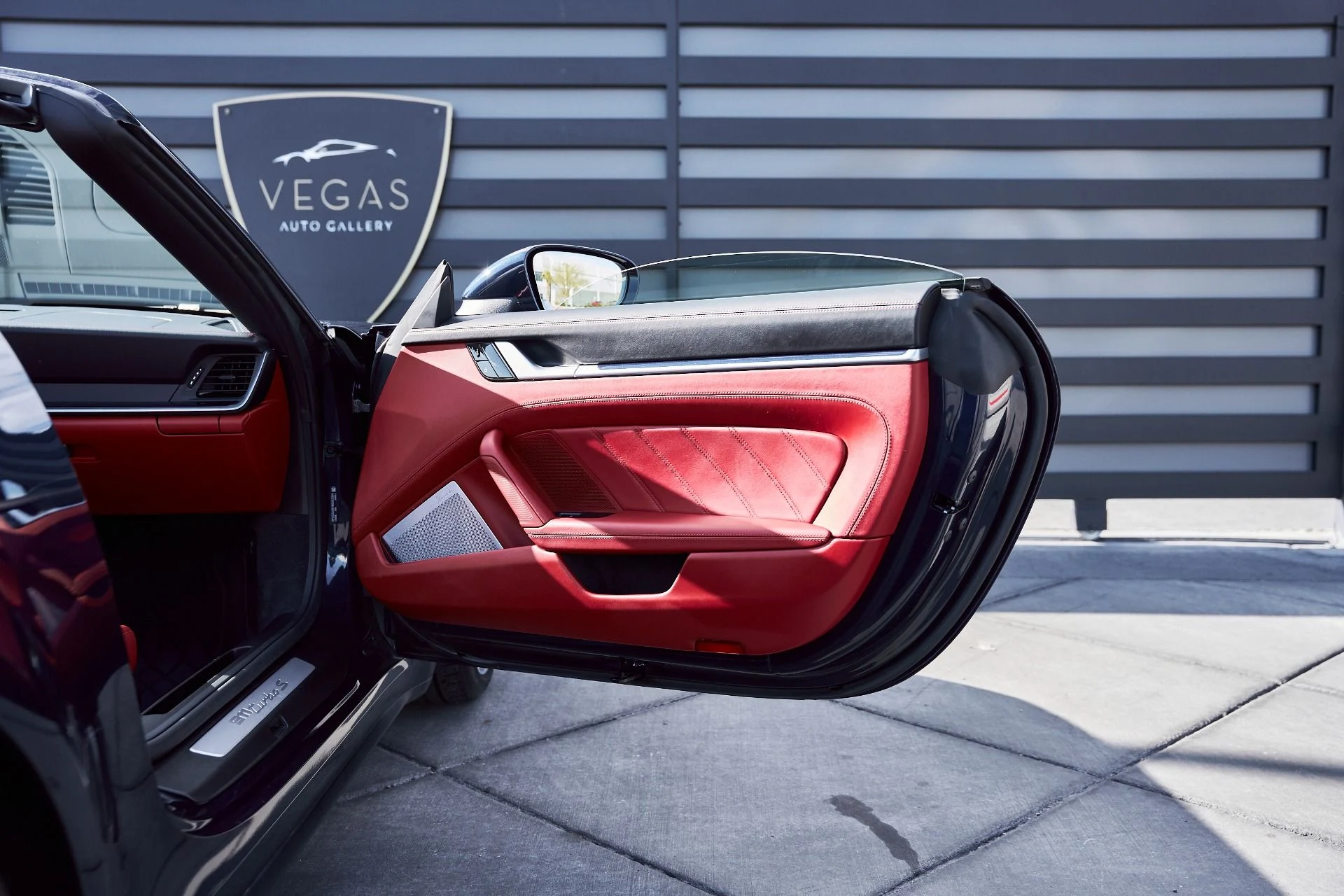 mph021_645077103_Used_2021_Porsche_911_Turbo_S_1767839060_e3b773c9c5