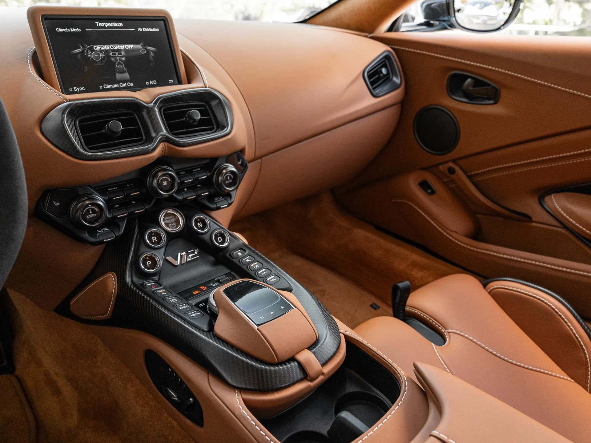 mph021_649028386_Used_2023_Aston_Martin_Vantage_V12_1780952614_26702be56f