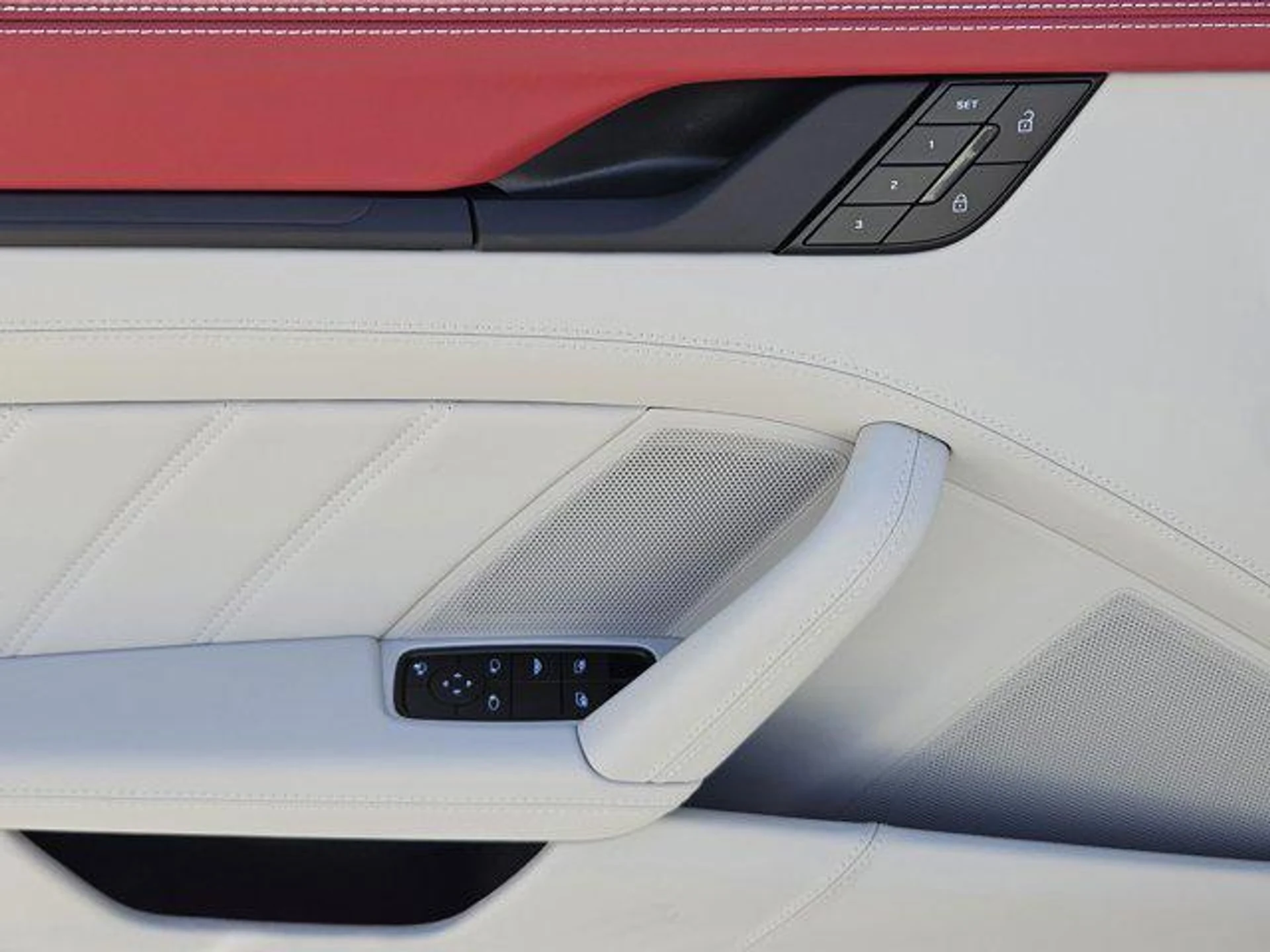 mph021_65068129_Ripl_SK_7_Ab_g_H_Iegk_J4_WN_Xj_O_Hky4_b9ec153372