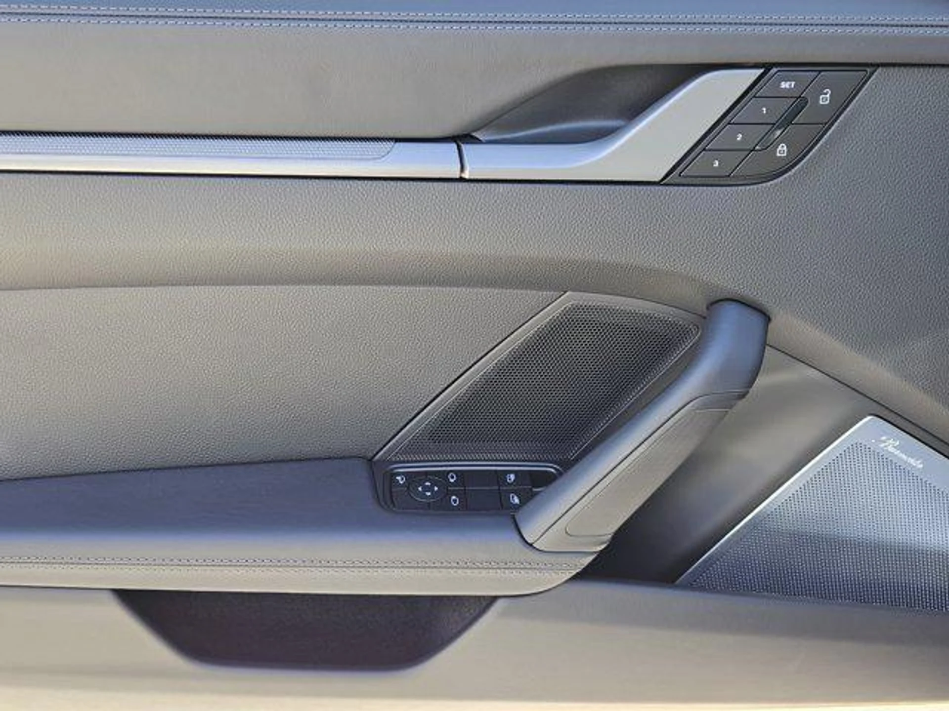 mph021_653202045_o_Bo_F_Lr_Tsl_V3_R_Um_Gbluw_RZ_2k7pc8_a34bc49be5