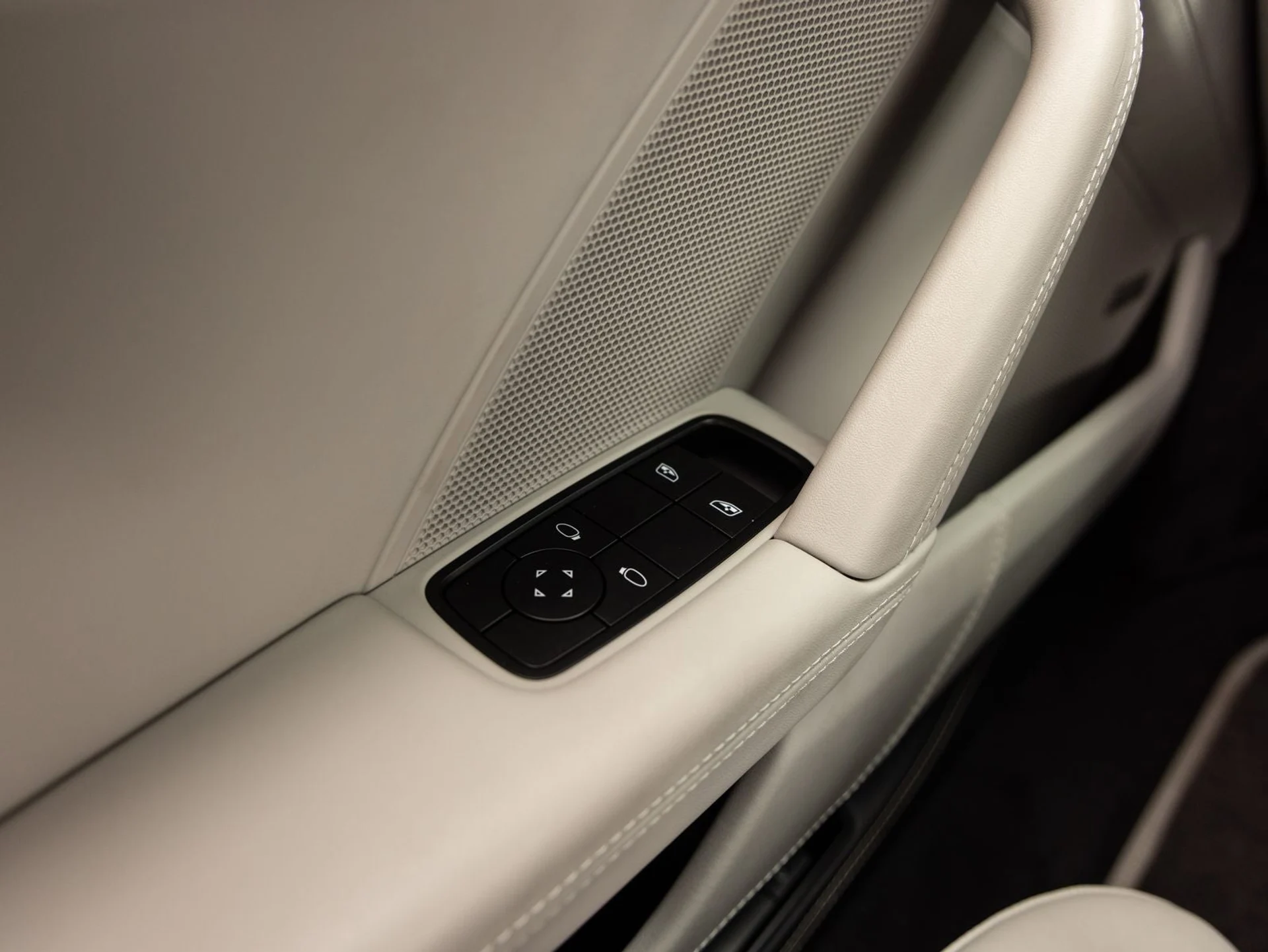 mph021_657724745_22_4b45923fa0