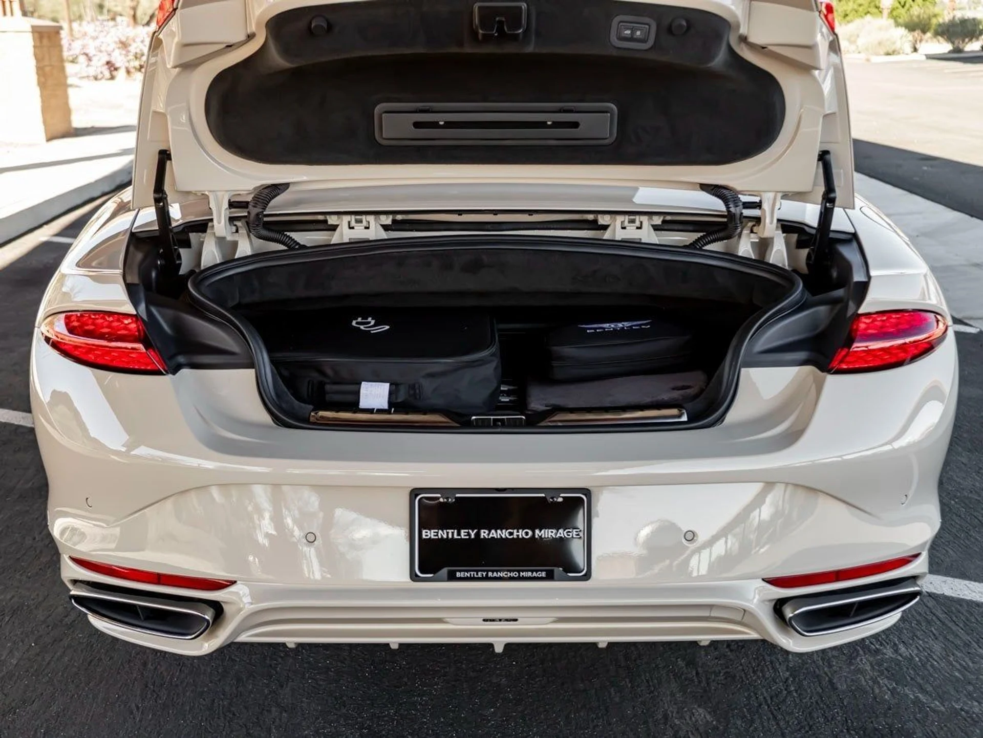 mph021_664485382_22_58c7486c23