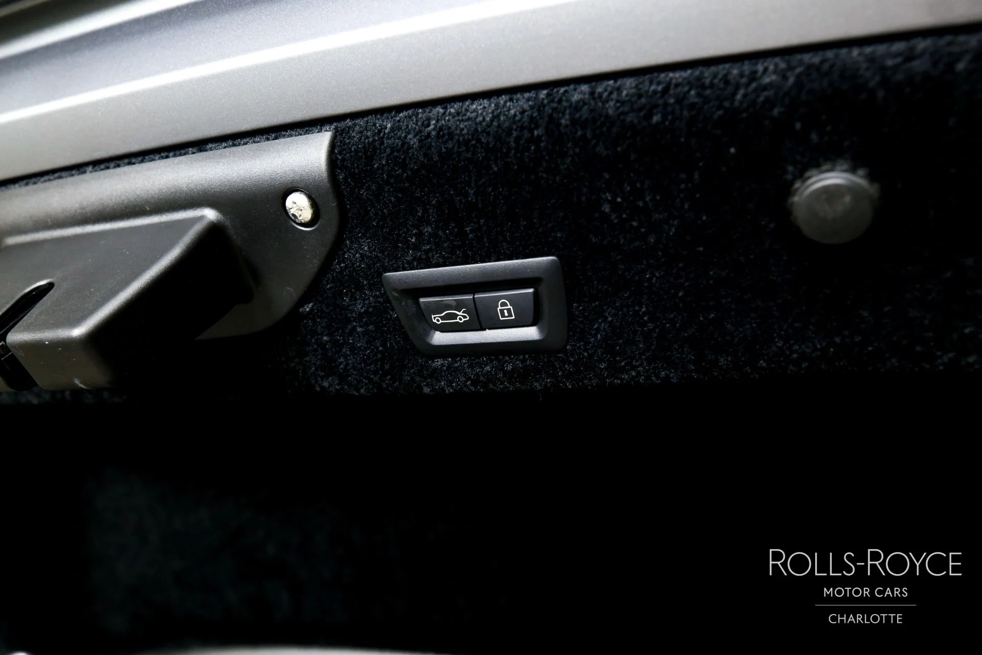 mph021_664573554_Used_2020_Rolls_Royce_Wraith_Black_Badge_1772227795_cd65a56c74