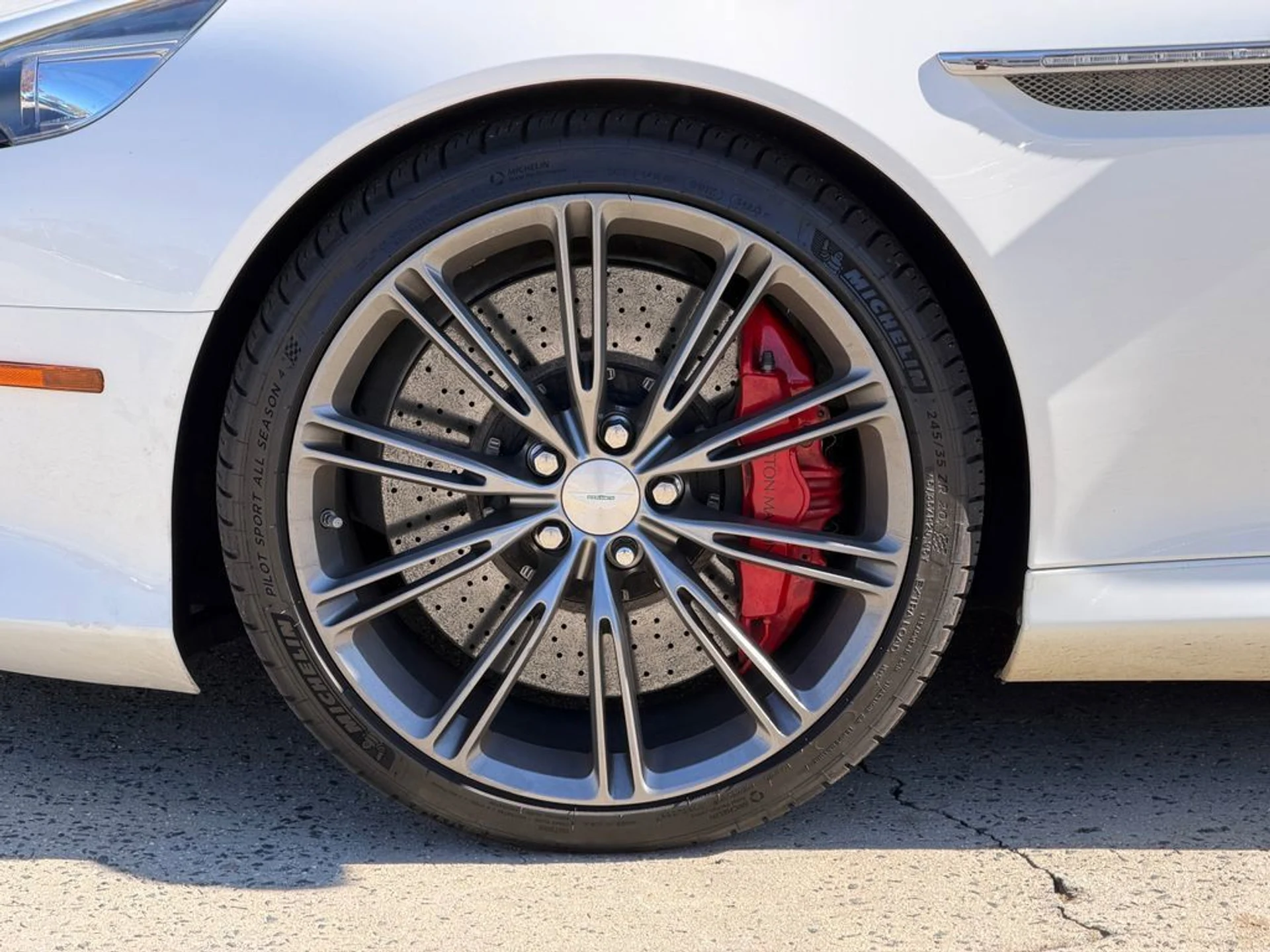 mph021_670749975_a1c5702a96054c93ac4d1b553190fb05_0355b40388