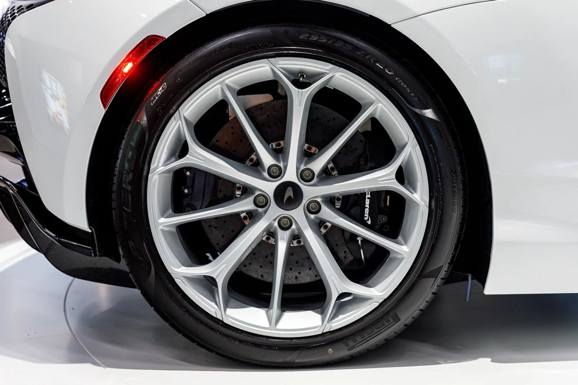 mph021_6719936_669_p22_l_f462671f98