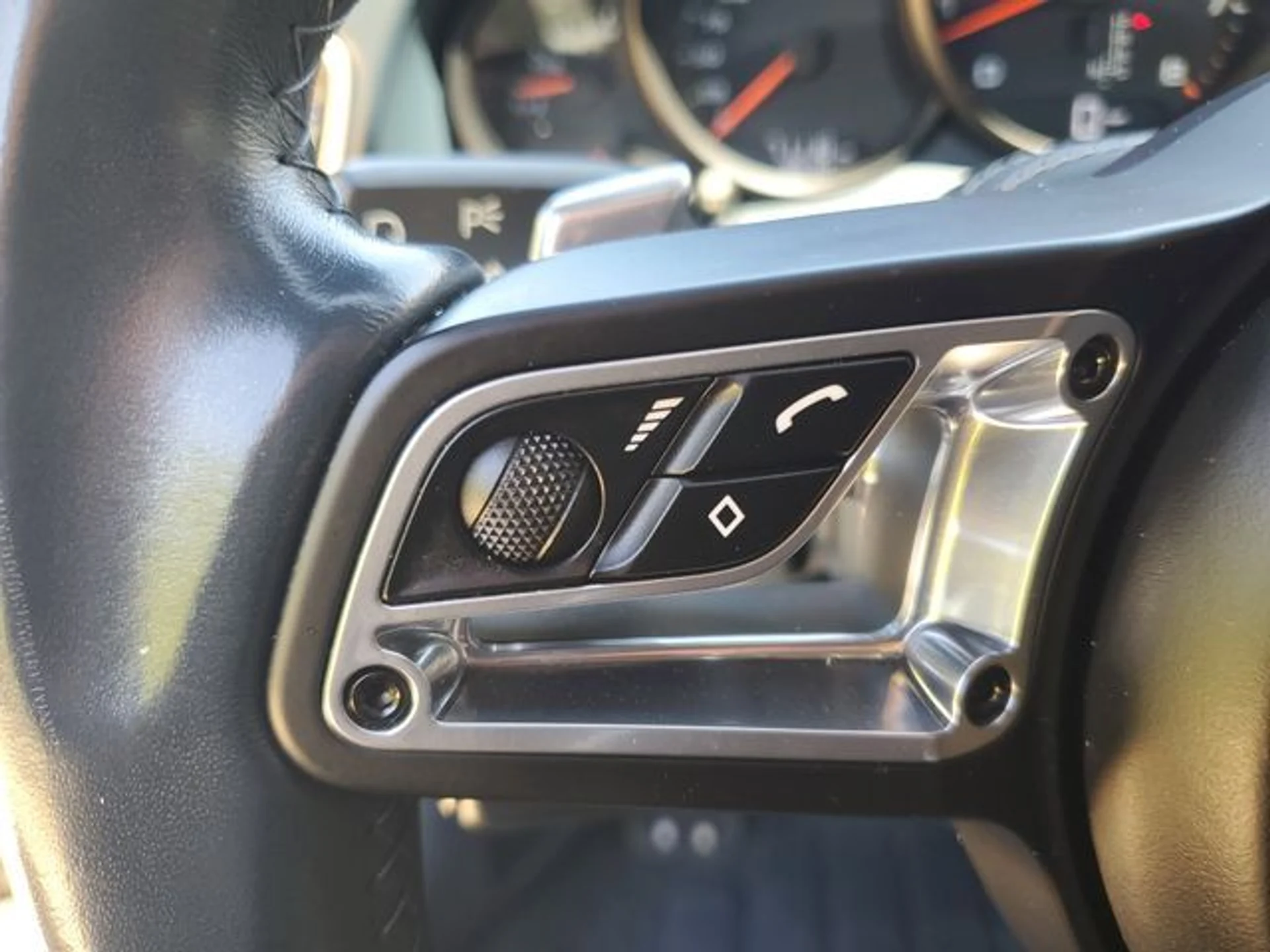 mph021_681024503_40f9f48876923ef4749a8a38374c39e3x_d49feace93