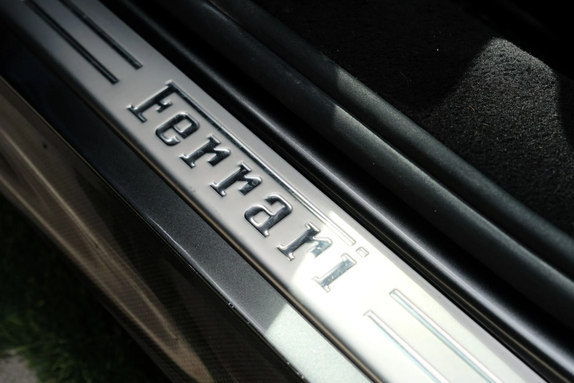 mph021_682247297_Used_2022_Ferrari_SF_90_Spider_1790027669_500c420b3a