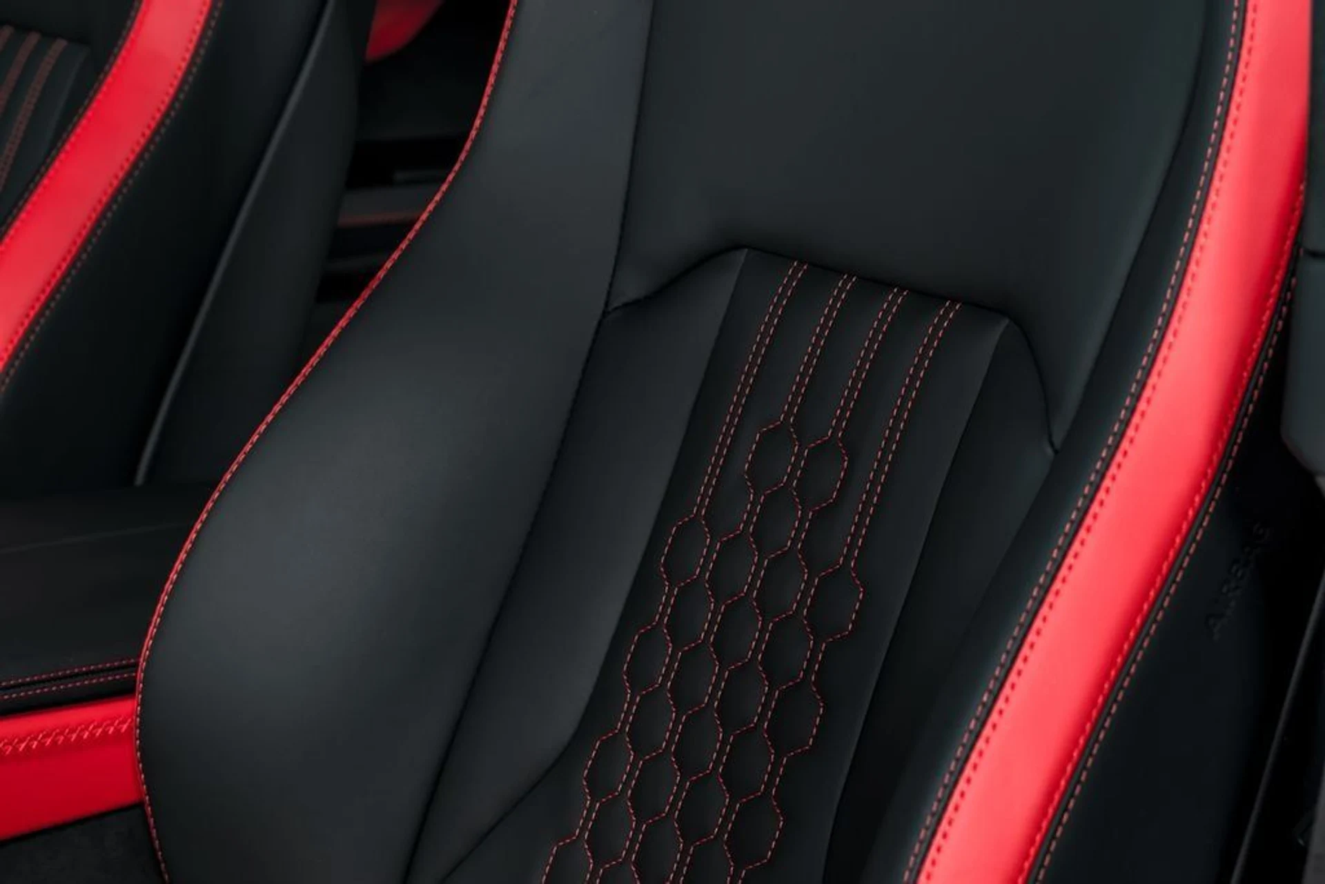 mph021_684239431_3d6b91b6203994eb68a0e5f19d0063b3x_b1a0138d8e