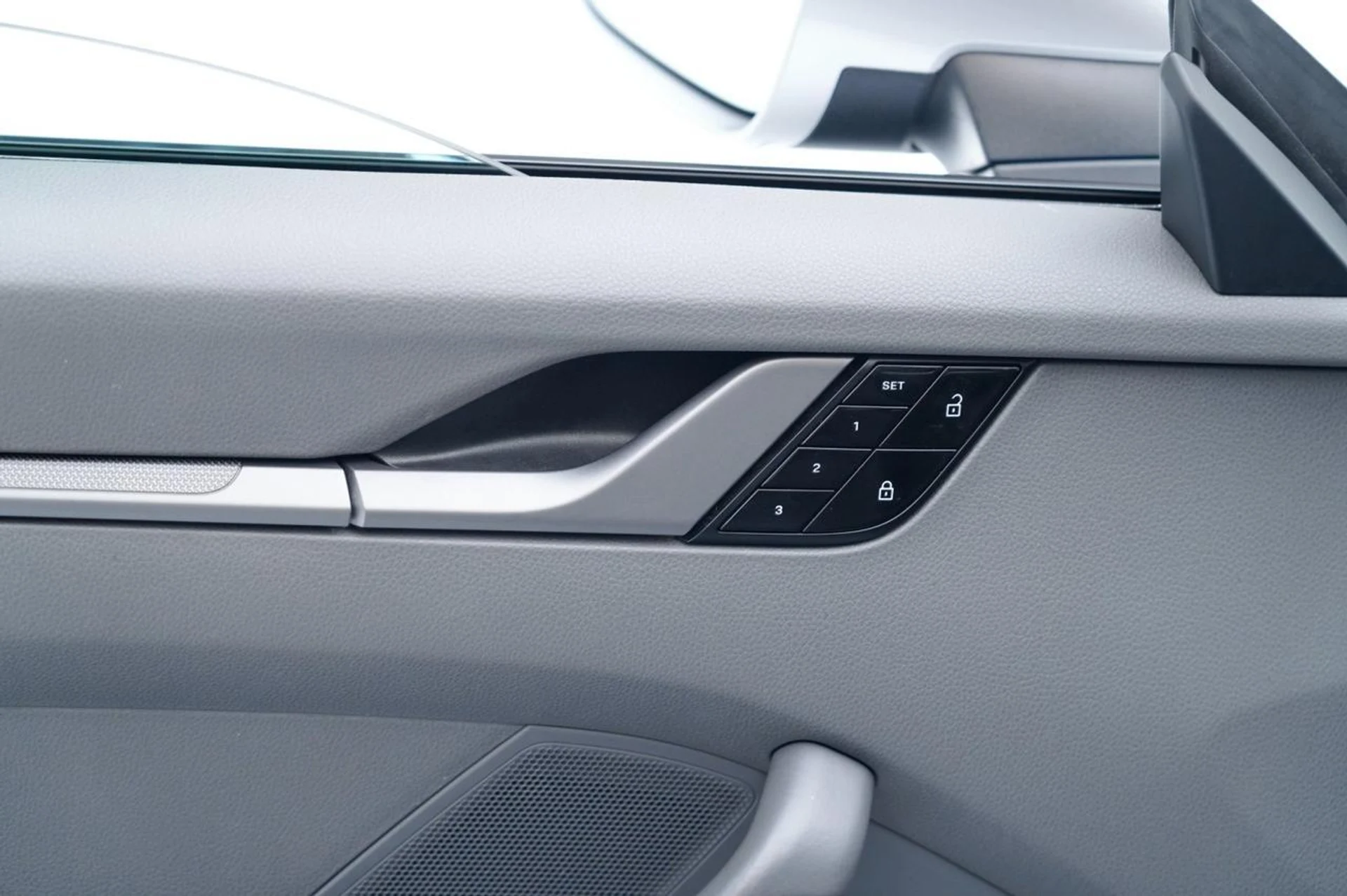 mph021_684560035_d544a520844ef3b1c05b3fcf21fcf249_2985d14127