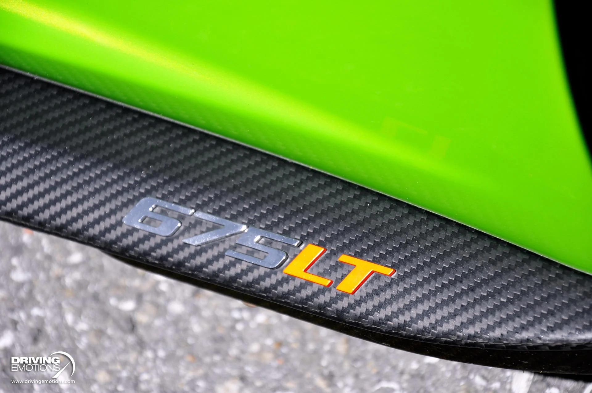 mph021_684826847_855_p22_l_c17df95304