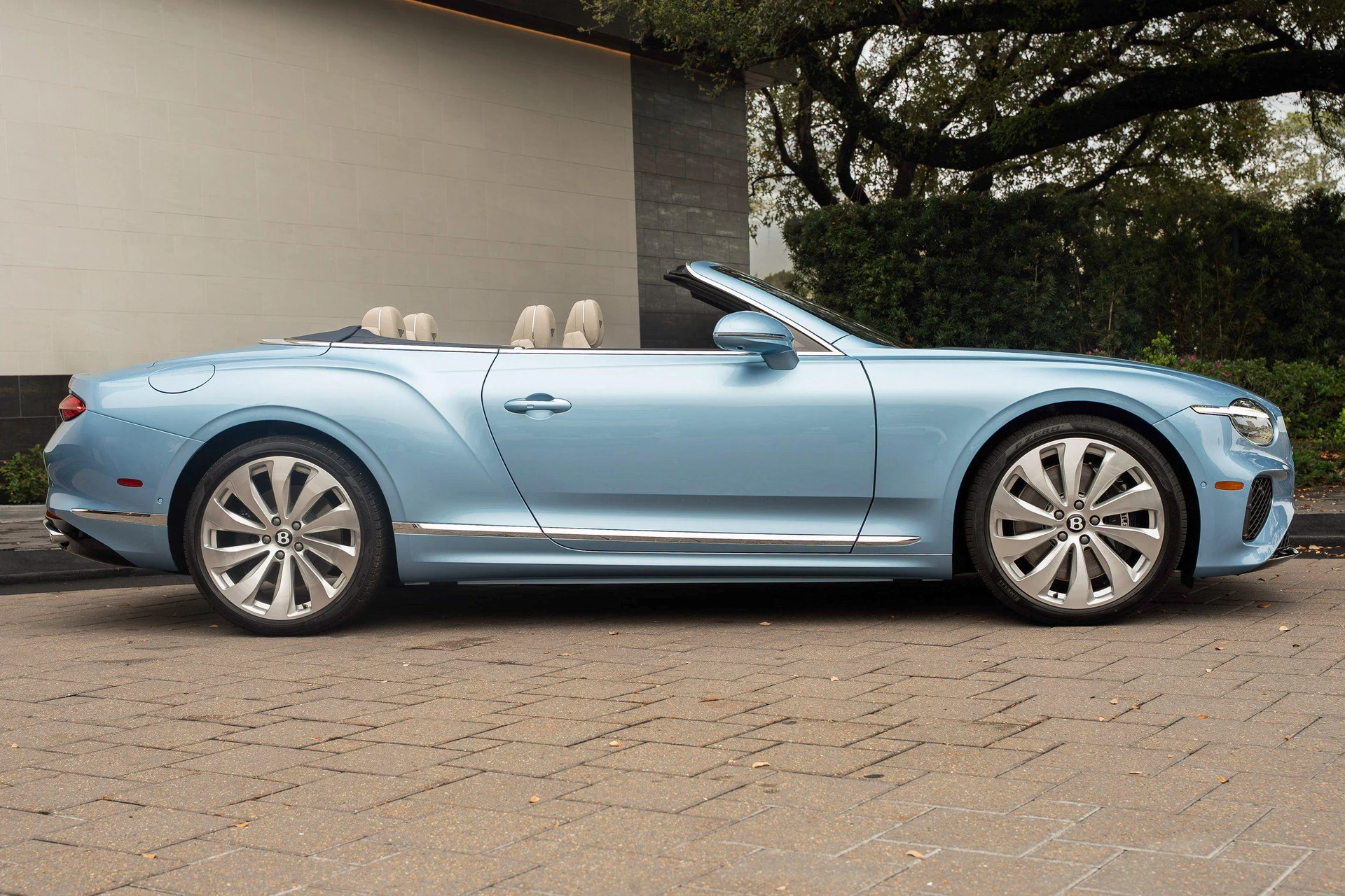 mph021_689442059_501195975_69b06d7ed6285b6da96703a0_5b4774946f