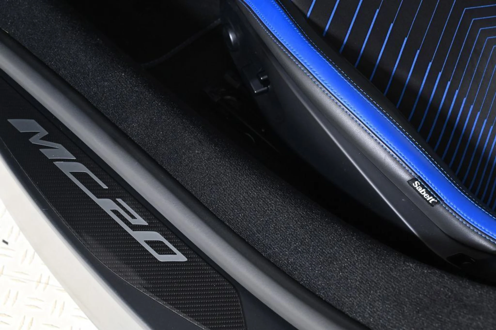 mph021_693530501_used_2023_maserati_mc20_base_11350_22928498_21_1024_9d8c7753b6