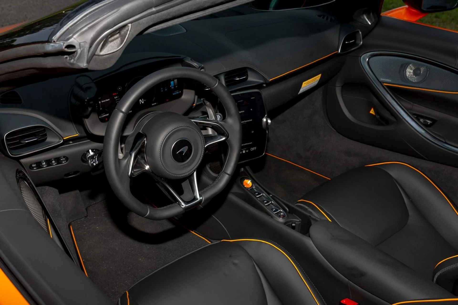 mph021_695436719_457_p22_l_d175fa5f4f