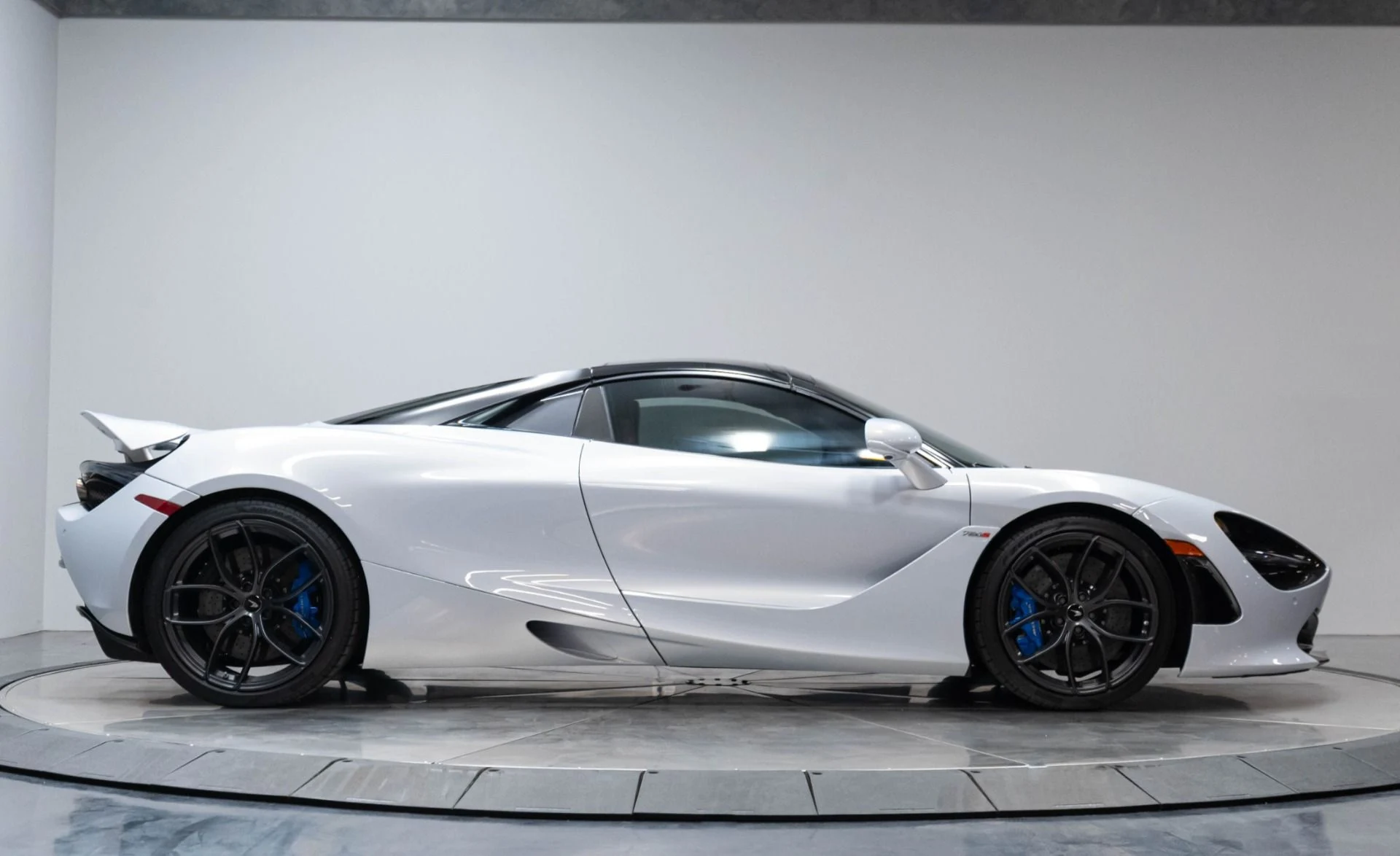 mph021_699845356_Used_2020_Mc_Laren_720_S_Luxury_1783456114_e710f8619e