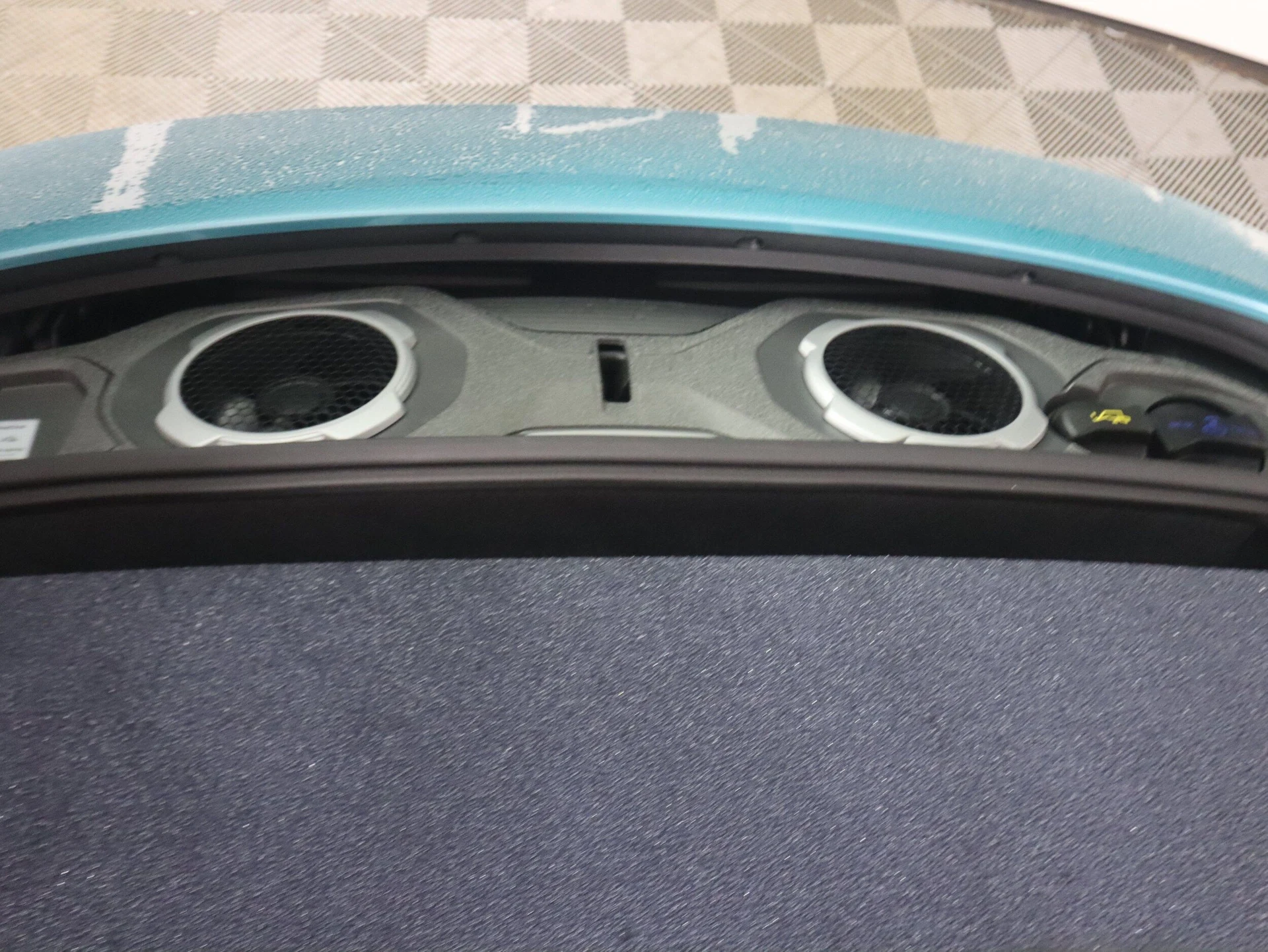 mph021_700277476_2bfffc12e2bba35a2a90b89220cef7f3x_f306dfd5f0