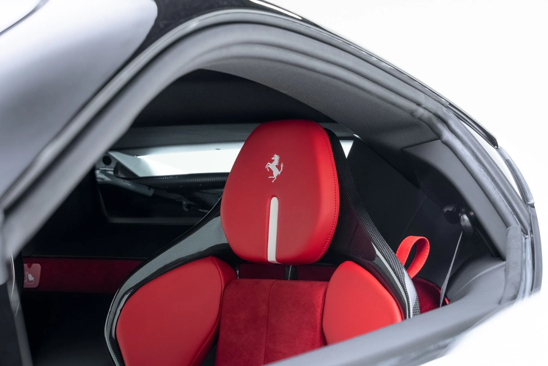 mph021_700338669_Used_2023_Ferrari_SF_90_Stradale_1772151566_a1ae3e8331