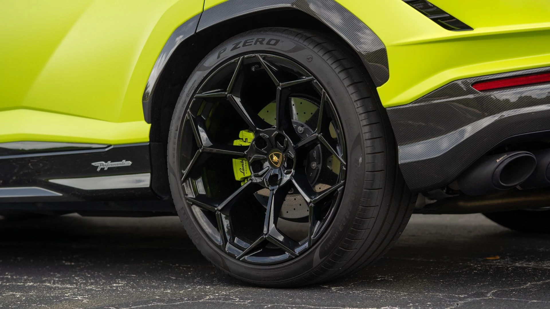 mph021_706089346_Used_2024_Lamborghini_Urus_Performante_1753476078_a97908ae85