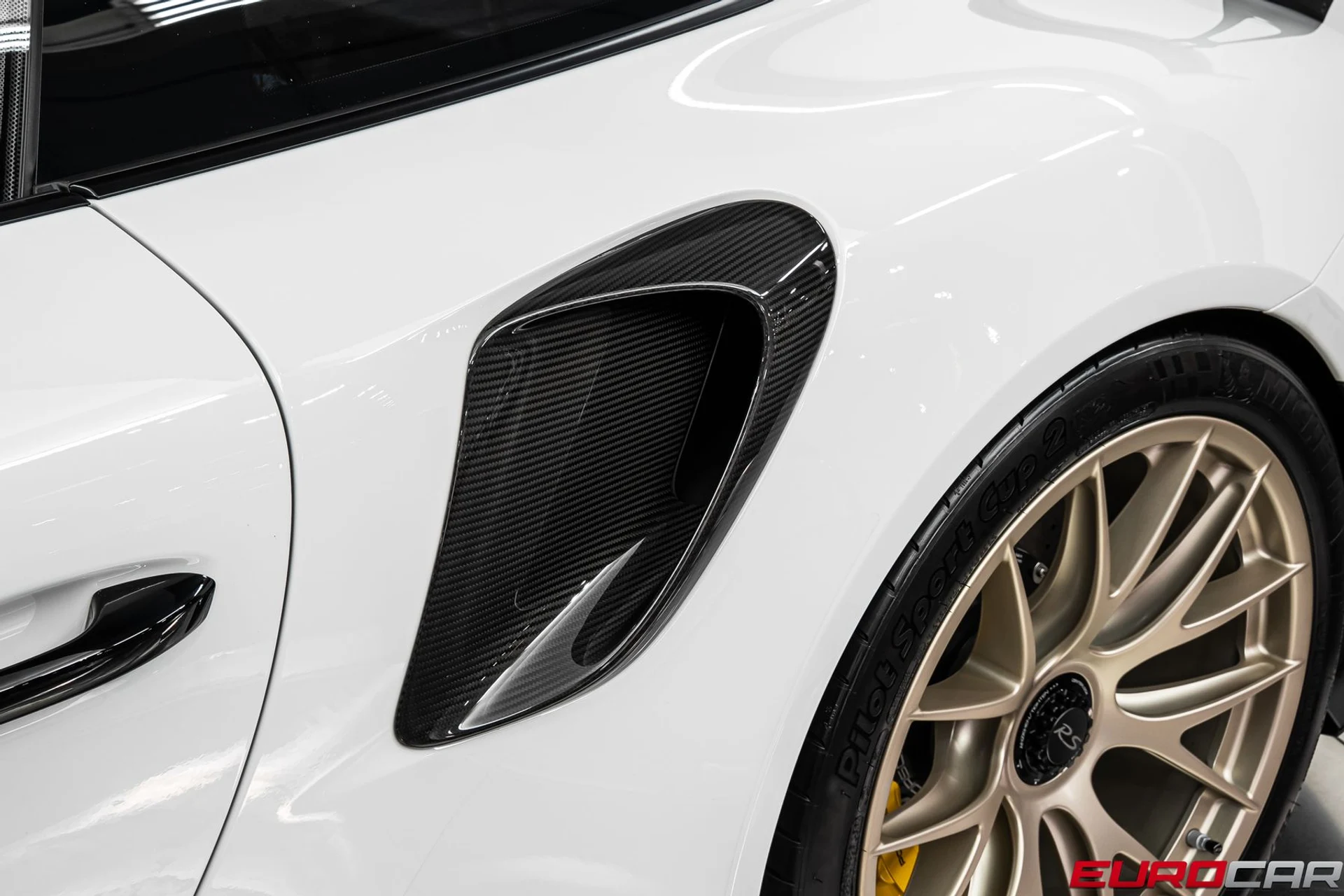 mph021_708179672_2c3b05c3_a132_4f4b_9e61_fc49b70ac5b2_098e92d040