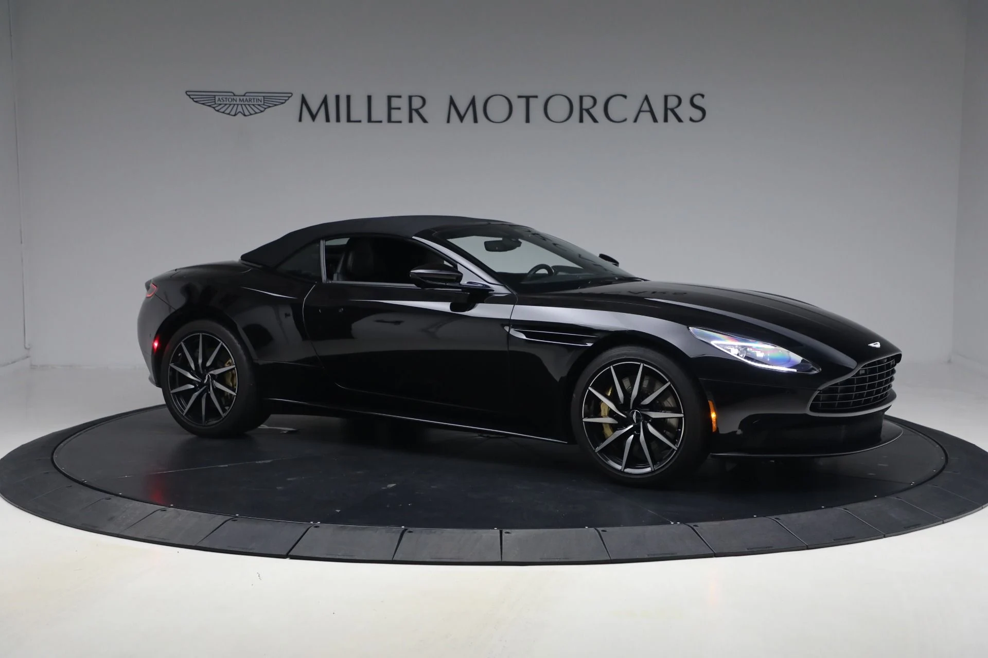 mph021_713286339_Used_2020_Aston_Martin_DB_11_Volante_1768664310_da6f31ef68