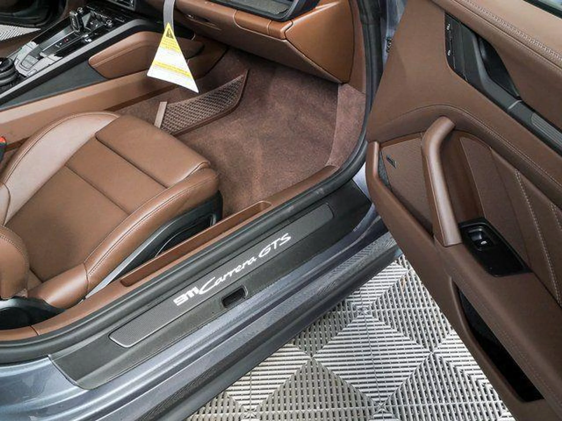 mph021_713945421_G_Nx_Pxq_A_Ol7_Mlndintjs_EU_5_J5ug_E_96d8fef4dc