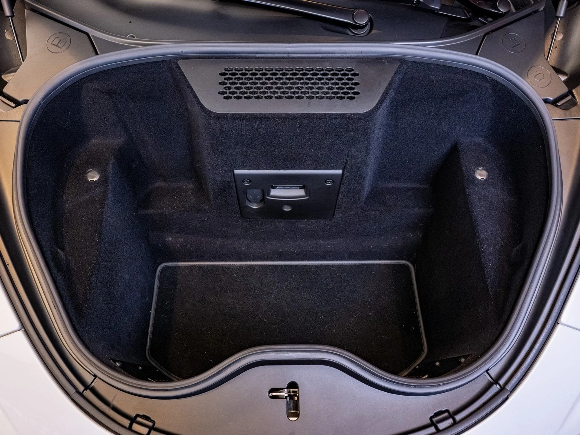 mph021_714117796_22_a7400de5d3