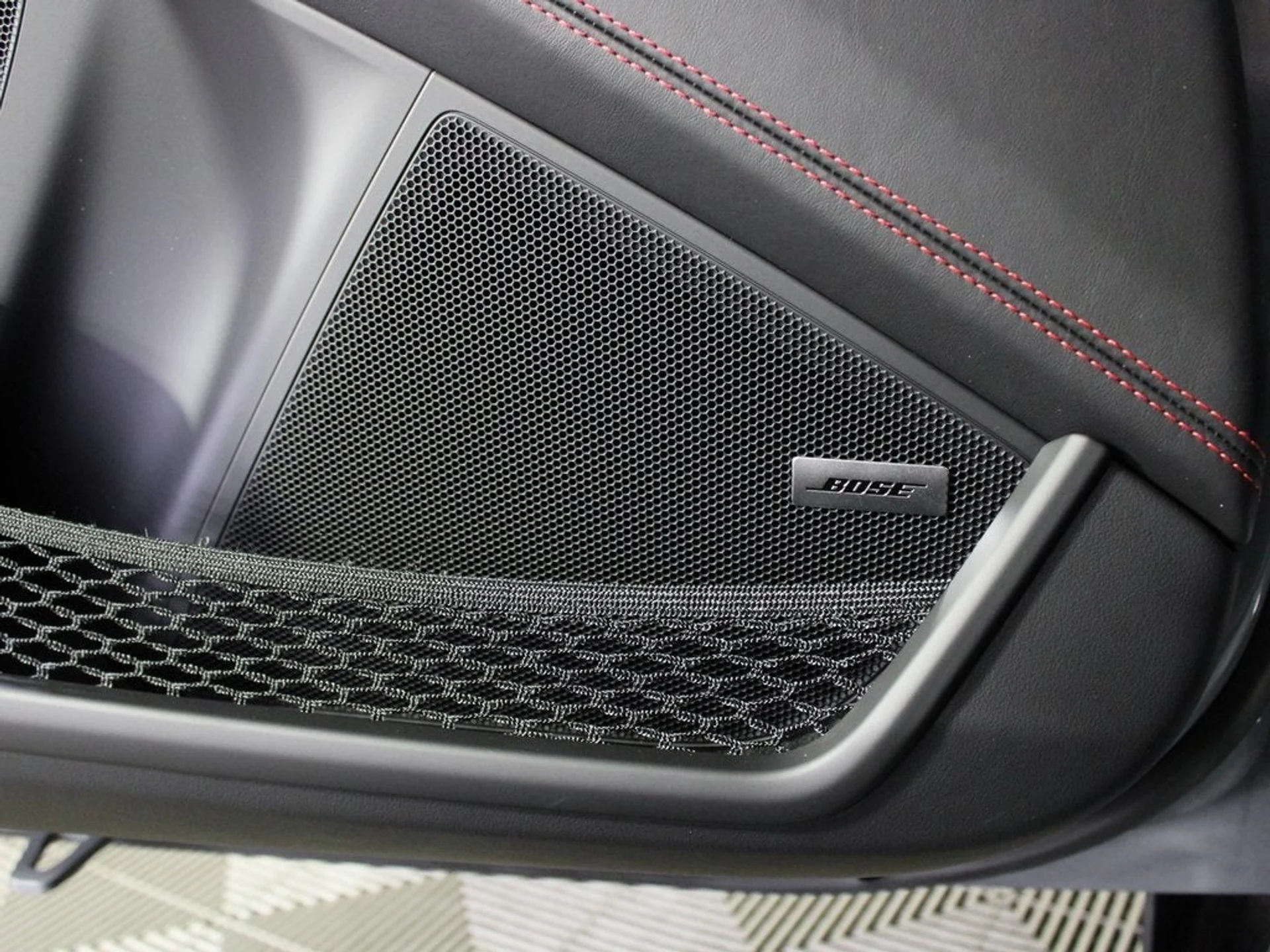 mph021_718335791_22_18985f0bc3