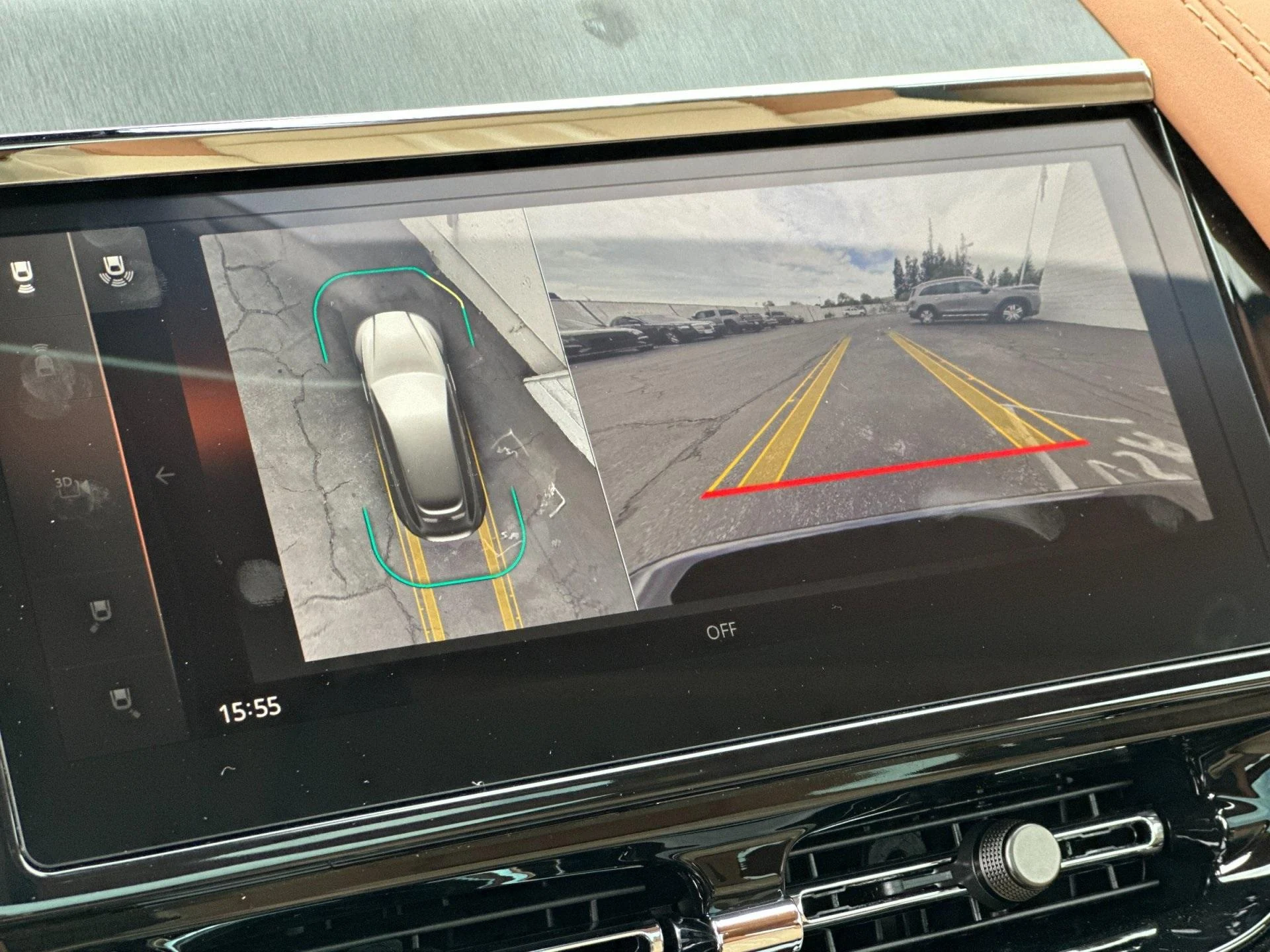 mph021_722741648_New_2025_Aston_Martin_DBX_707_1759500541_13e8ebf0b7