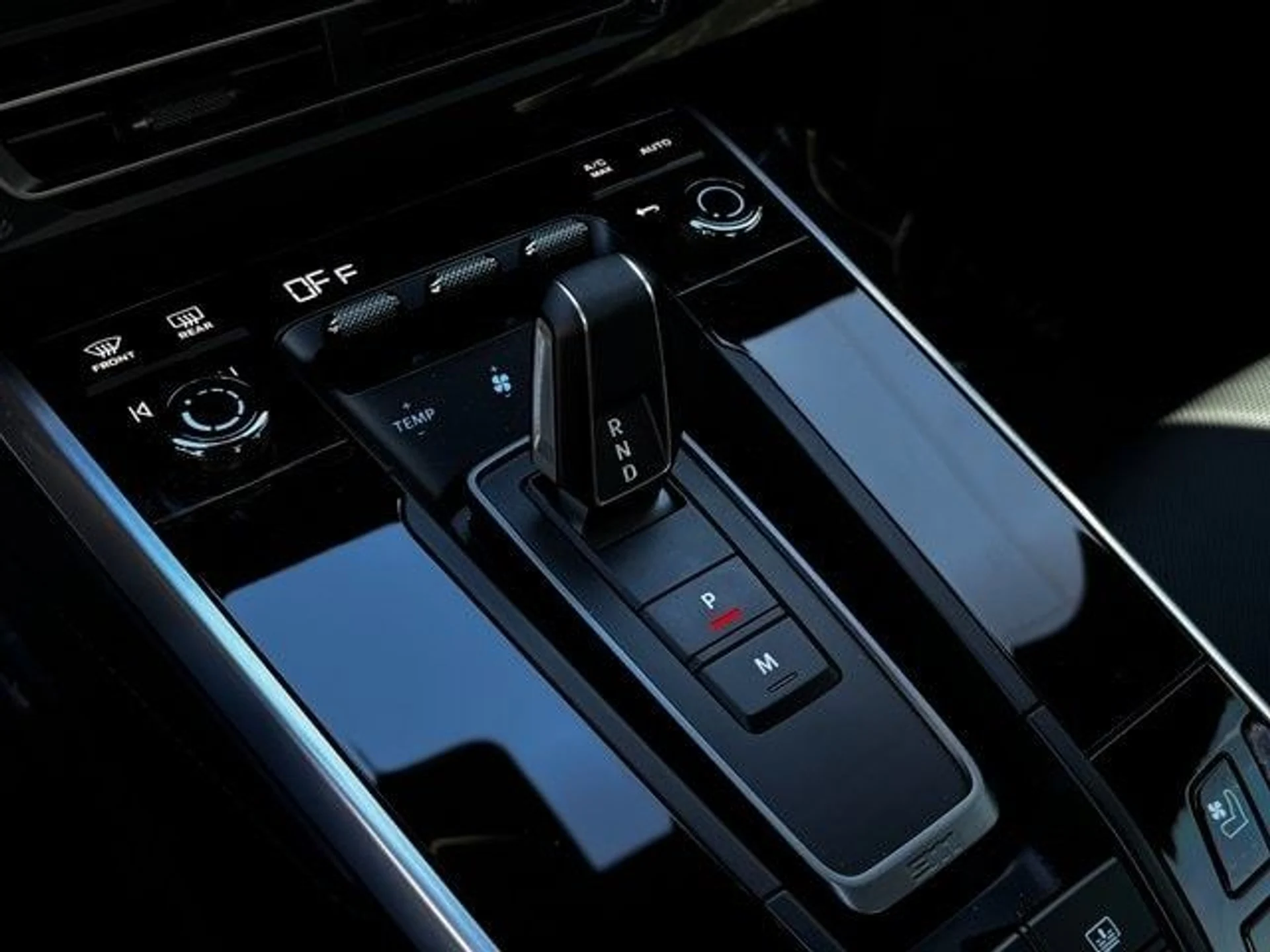 mph021_729869603_e4d64a3d53c5252a506f3ed4e2d212bcx_927f0637dd