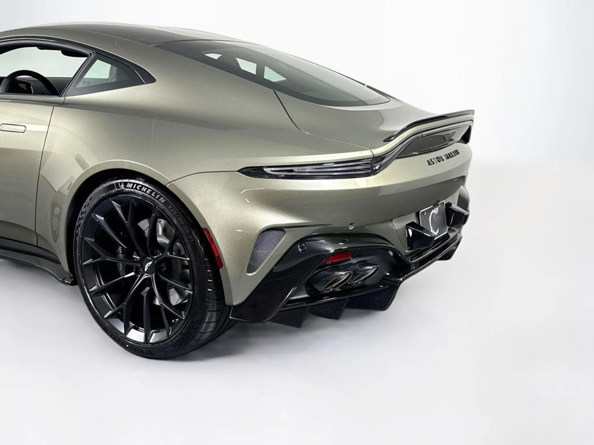 mph021_733056378_new_2026_aston_martin_vantage_scoupe_11350_23067157_22_1024_fd04a85b16