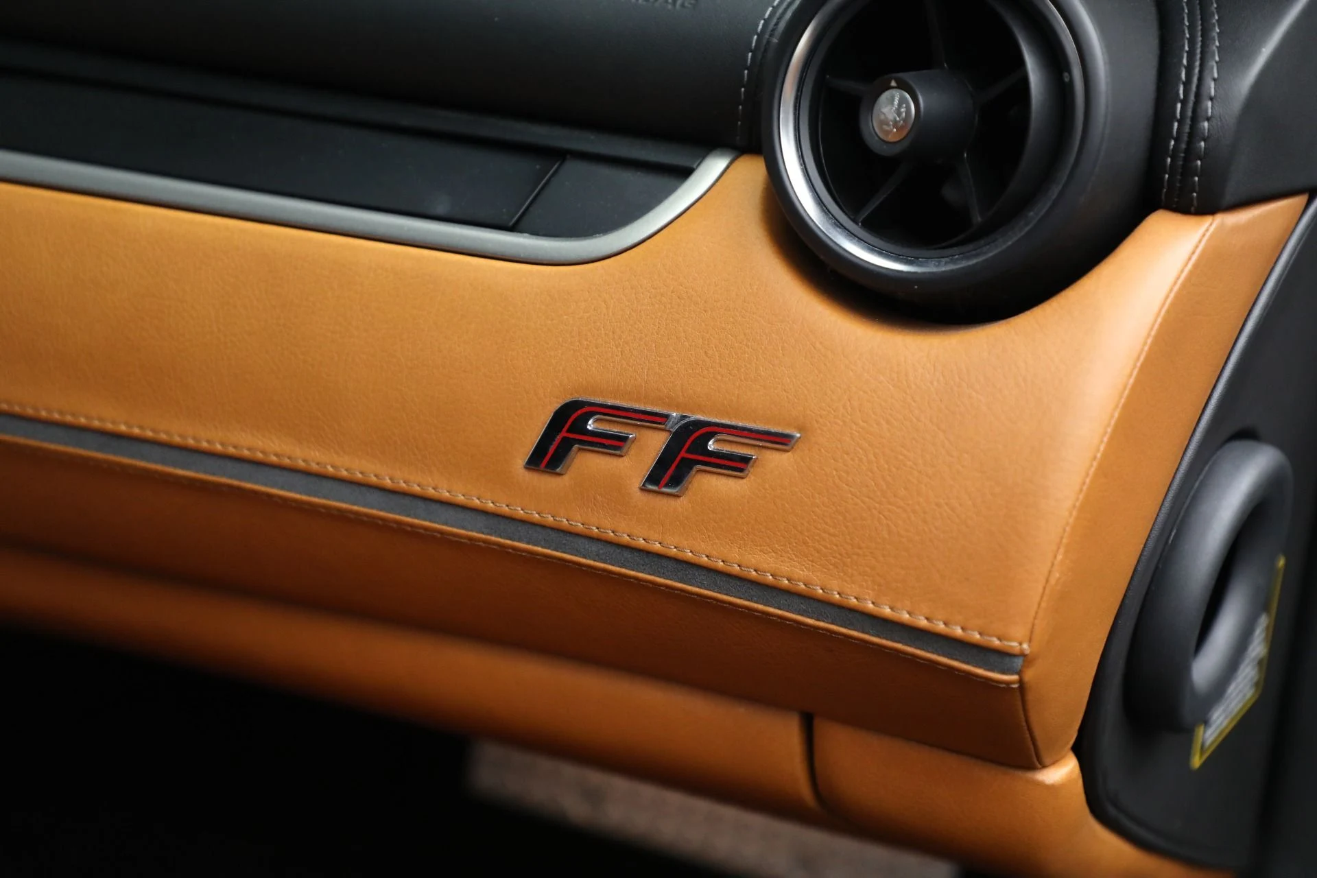 mph021_741693968_Used_2012_Ferrari_FF_ba0c3368c5