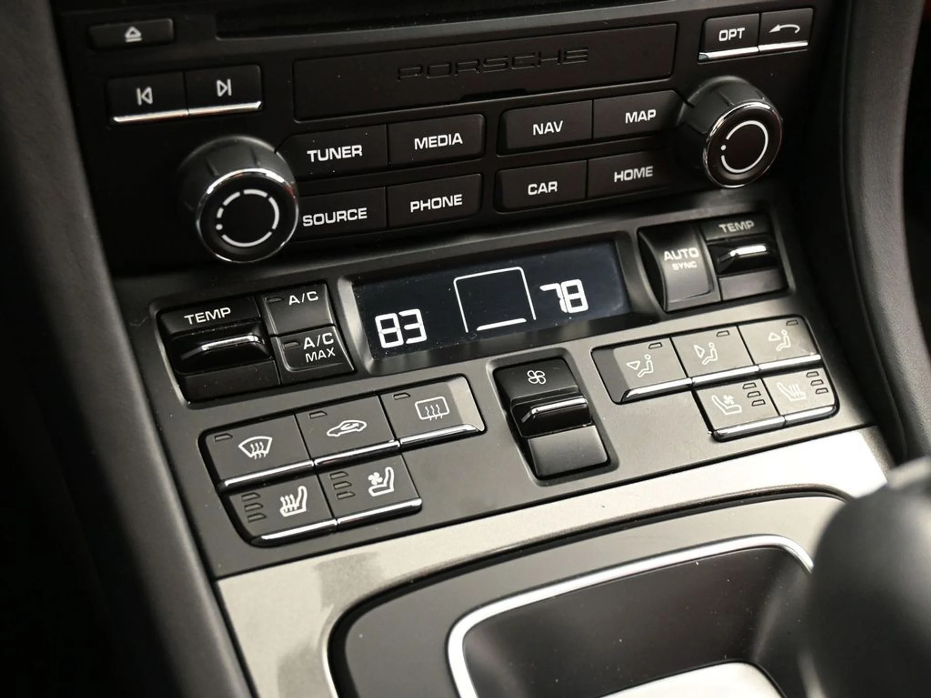 mph021_742424200_2b3bb1d3_808e_4171_b618_5af486391d08_b879ba6393