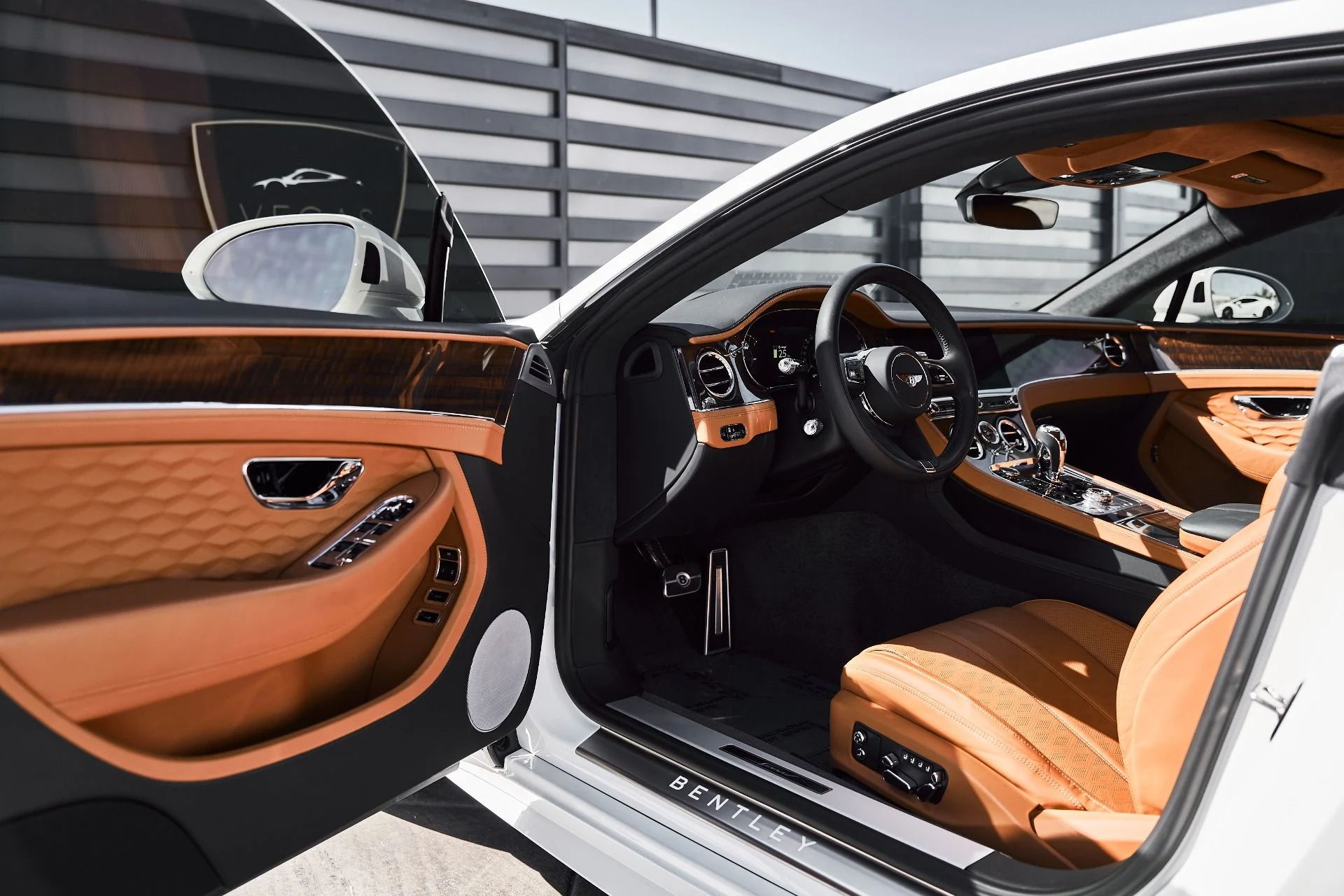 mph021_747306366_Used_2025_Bentley_Continental_GT_Speed_1775343840_020885a98a