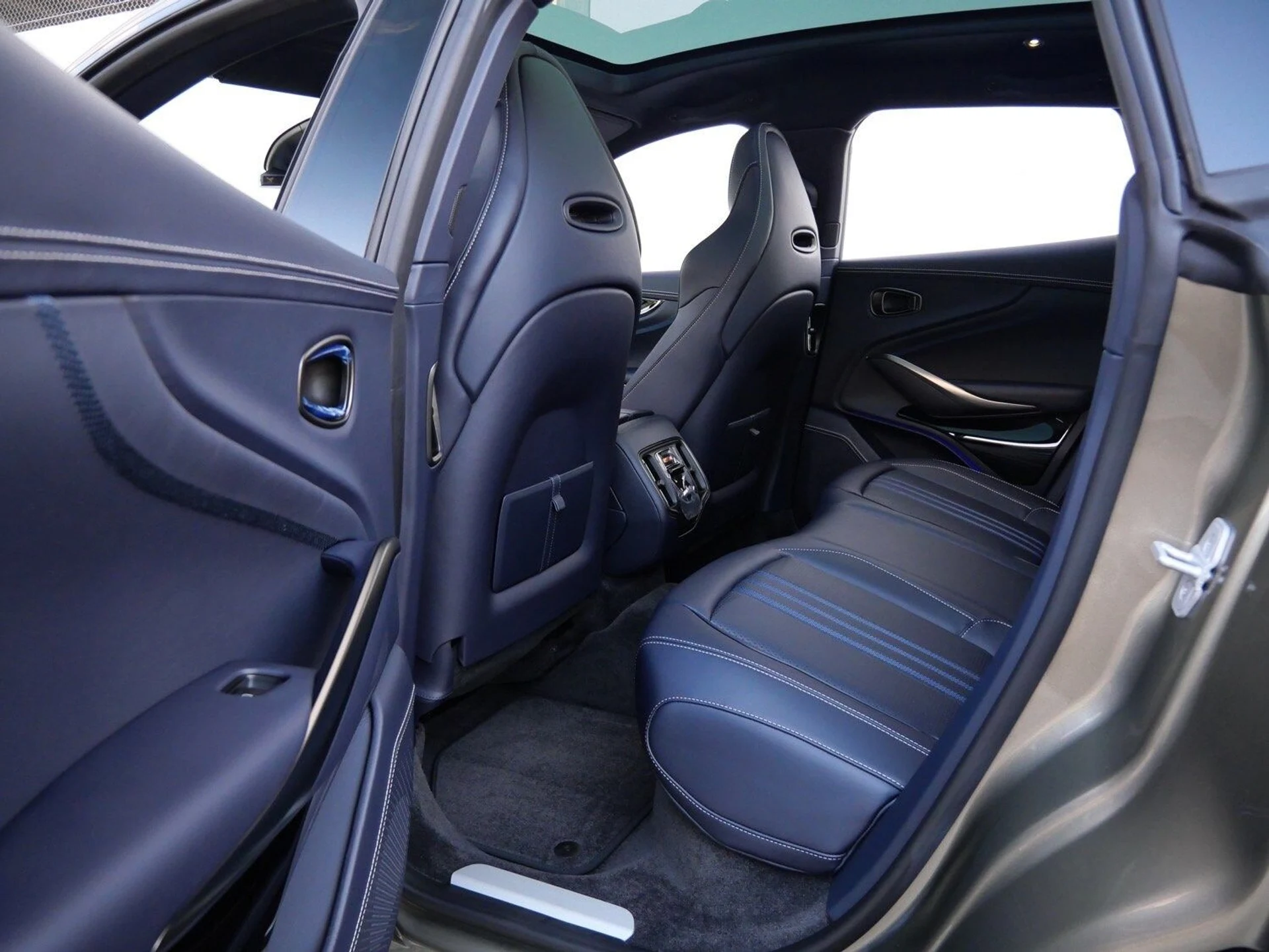 mph021_747464986_7c76cf2759fedead44349677c5e83da7x_7aacab319d