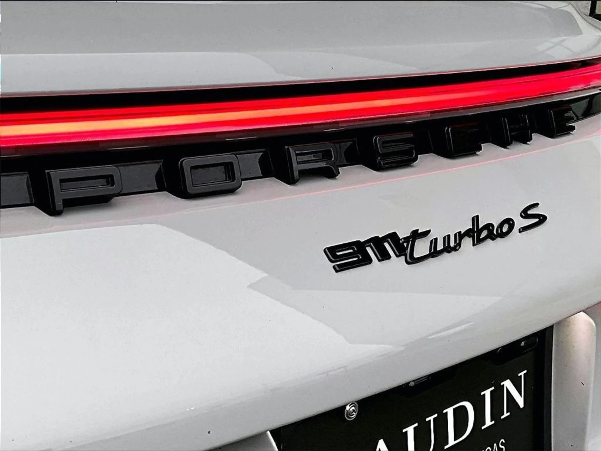 mph021_75015747_W_Qyk5_o_Fzjp3k6wvw9_I_D31_Ss_VA_2a7b3e6cd1