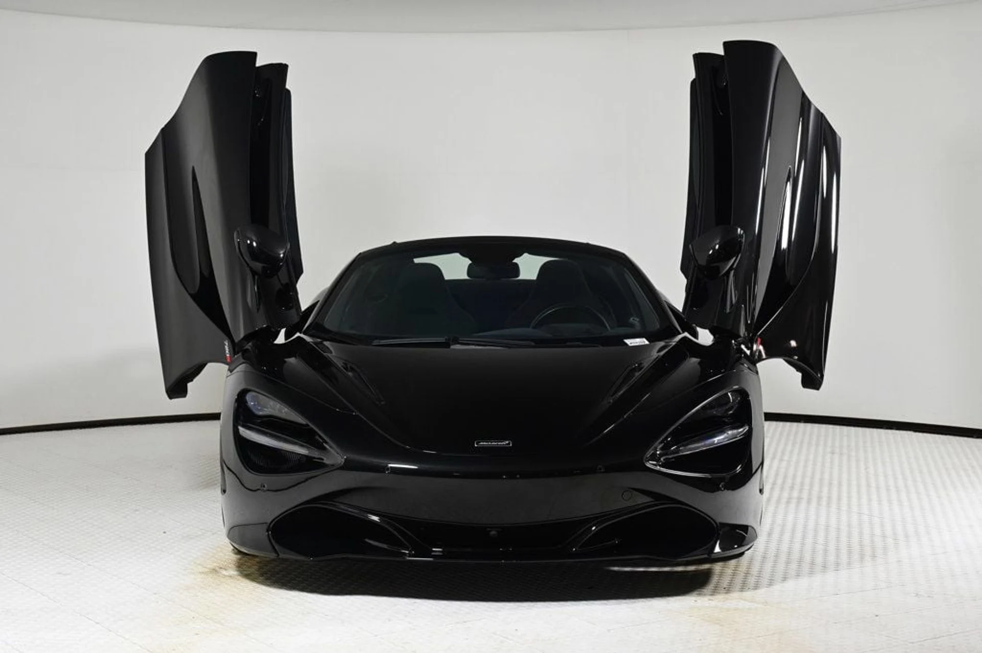 mph021_750655921_used_2020_mclaren_720s_spider_11350_22909035_21_1024_a0ed026a03