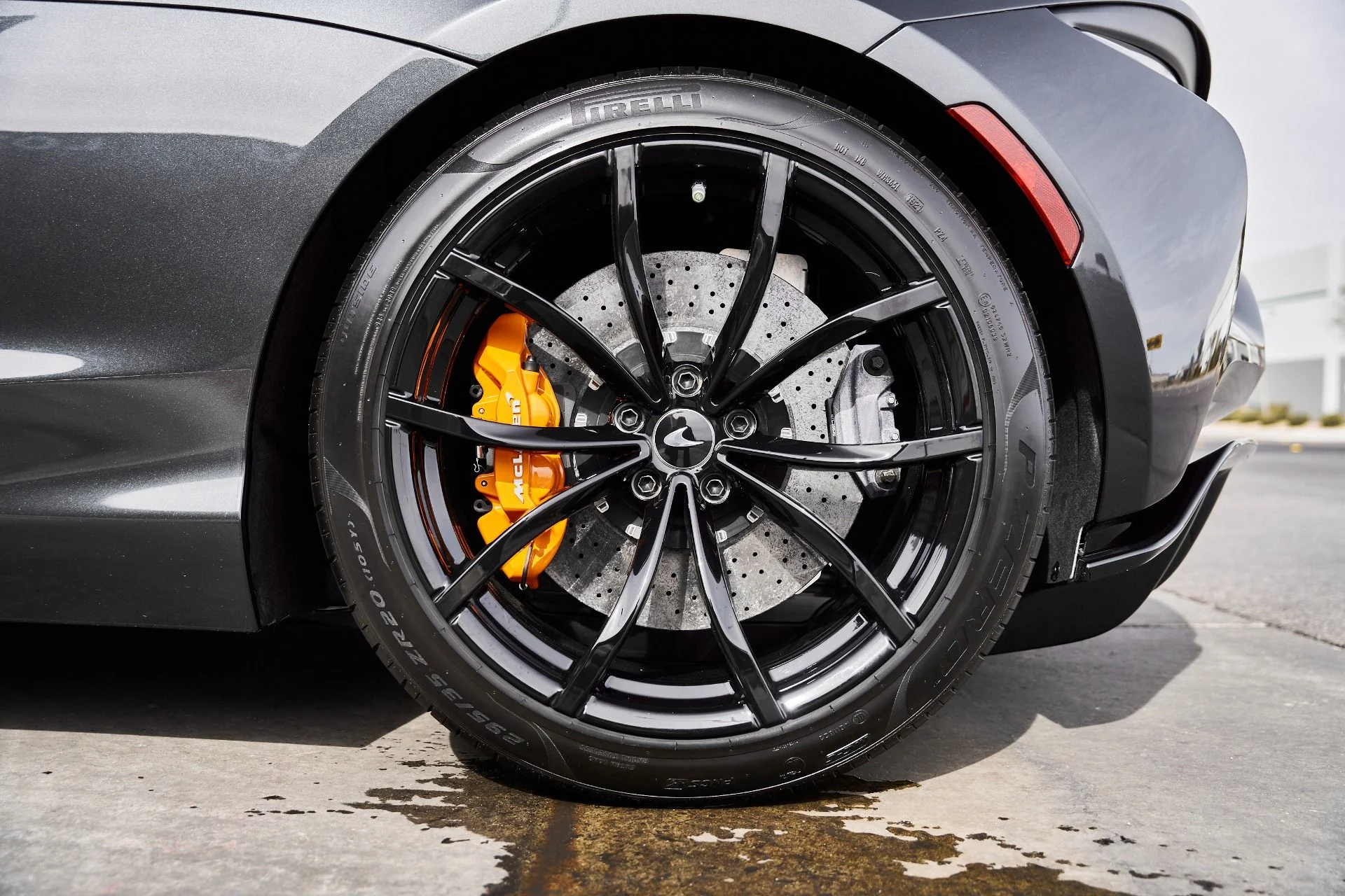 mph021_75610538_Used_2023_Mc_Laren_Artura_1770833708_b9e945b5ed