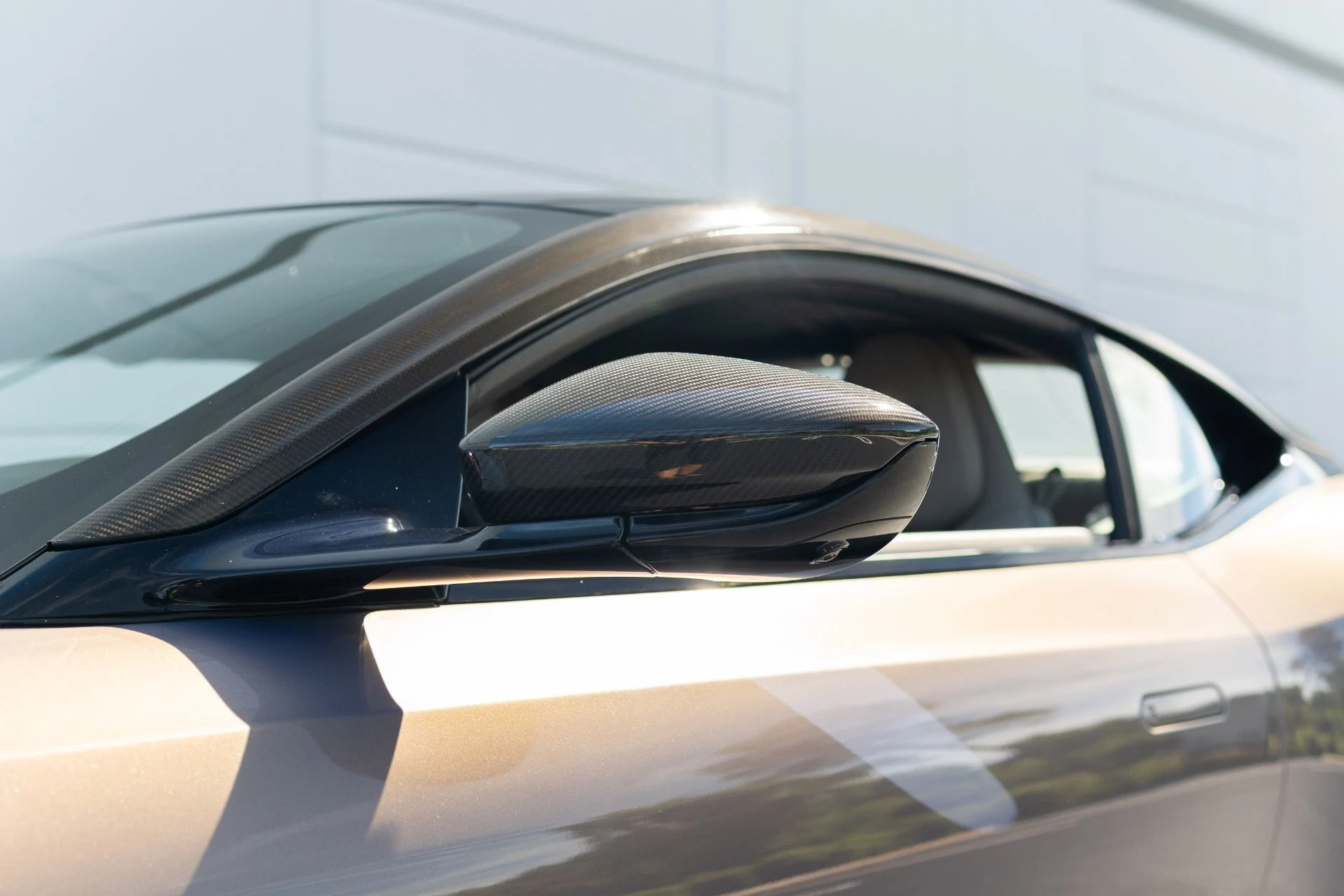 mph021_759571344_Used_2023_Aston_Martin_DB_11_V8_1765580220_e9ad7e3701