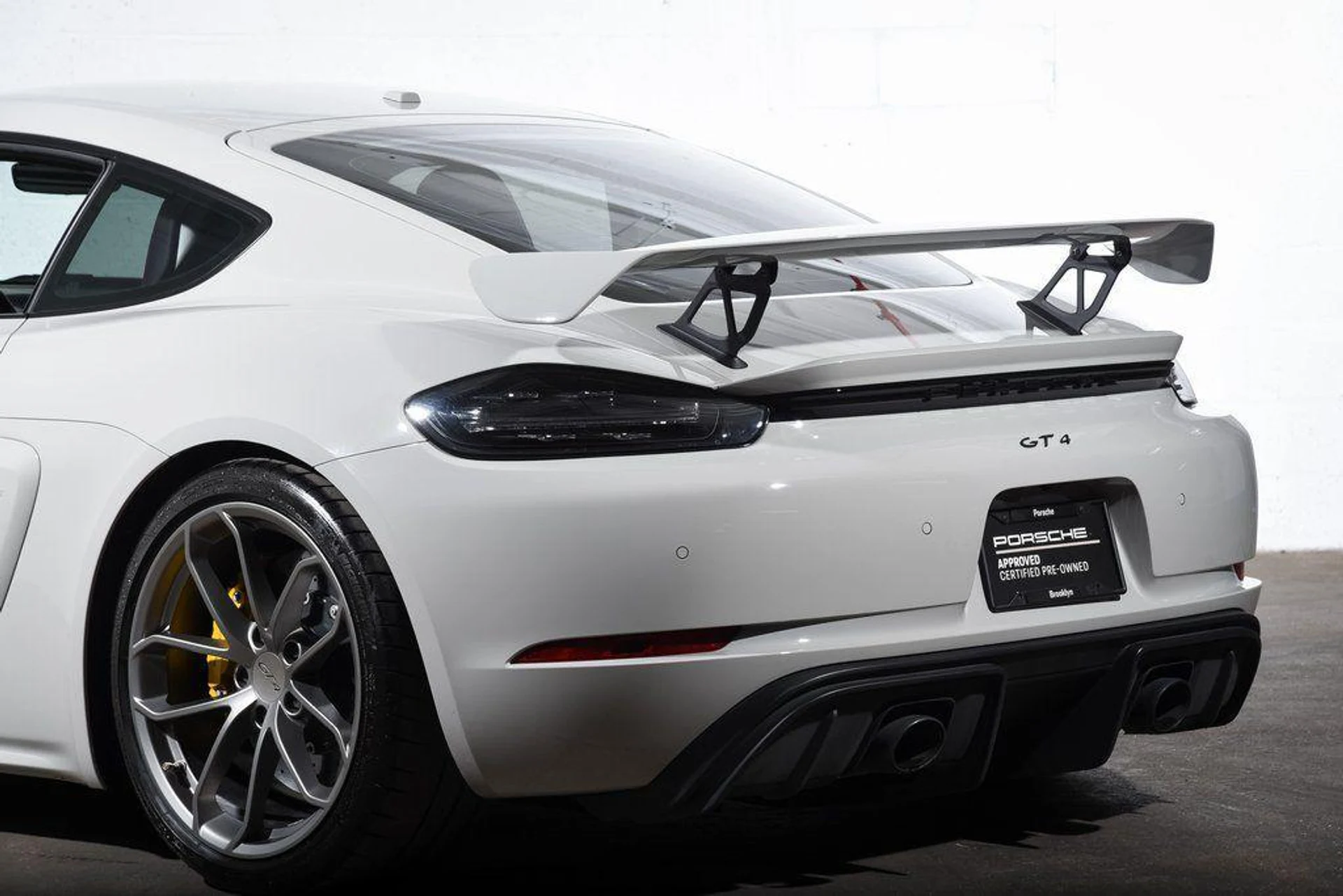 mph021_762477633_qx_Jun_vp37_LI_Lx_Ttps0xp4h_B3_AM_1588eea092