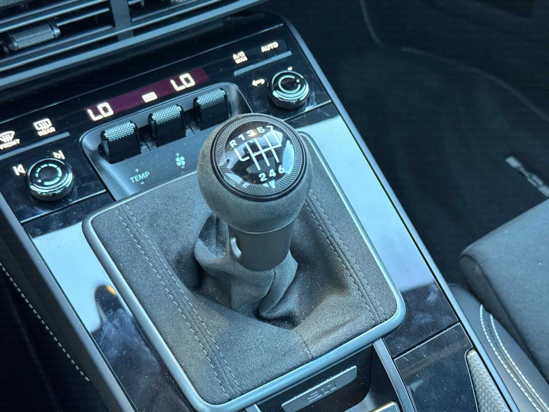 mph021_764849224_ed3a4426d1d72e54c3ce3e613db72205x_5d4c0354fa