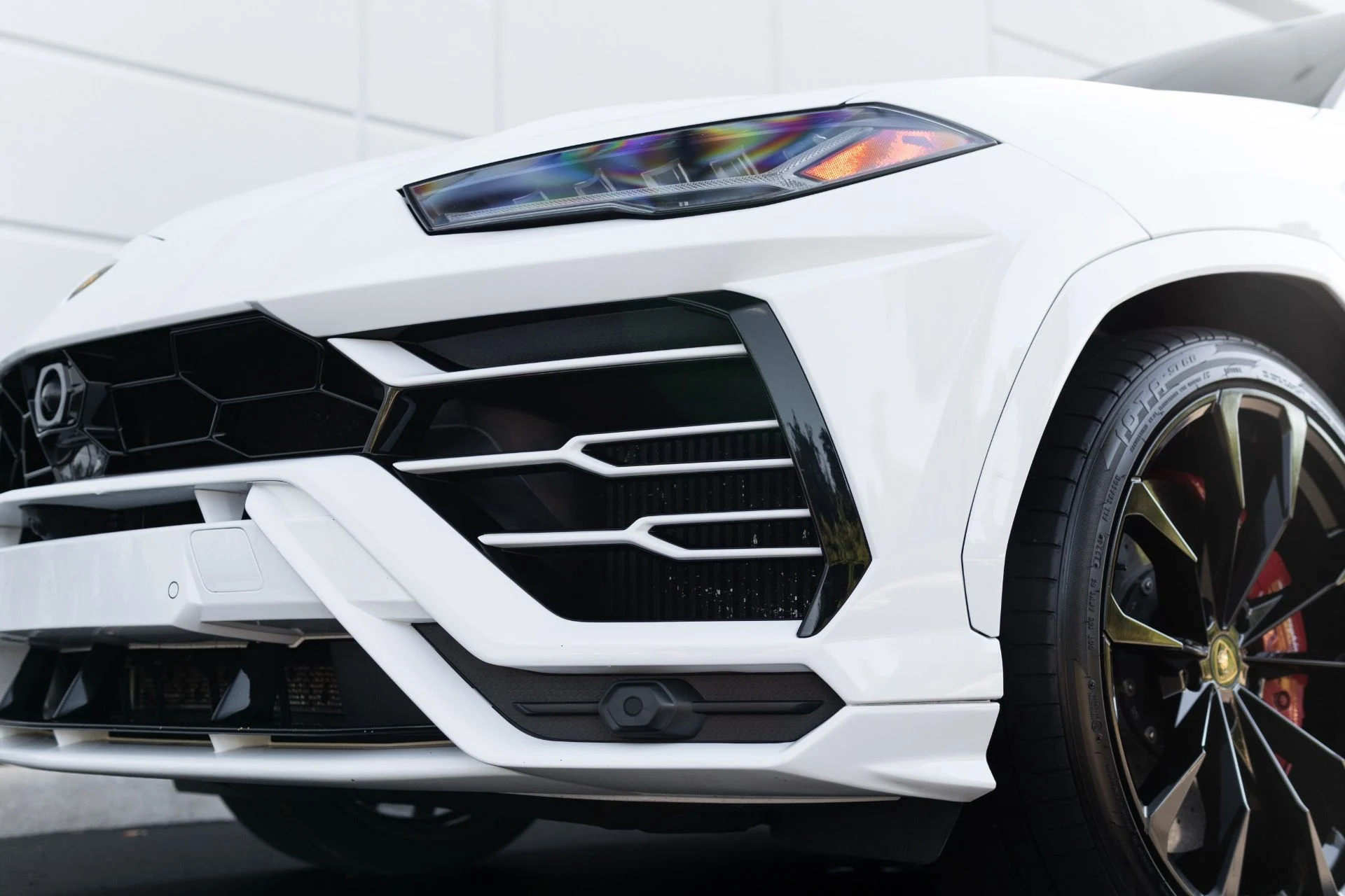 mph021_766662773_Used_2021_Lamborghini_Urus_1767069879_ef21f028c6